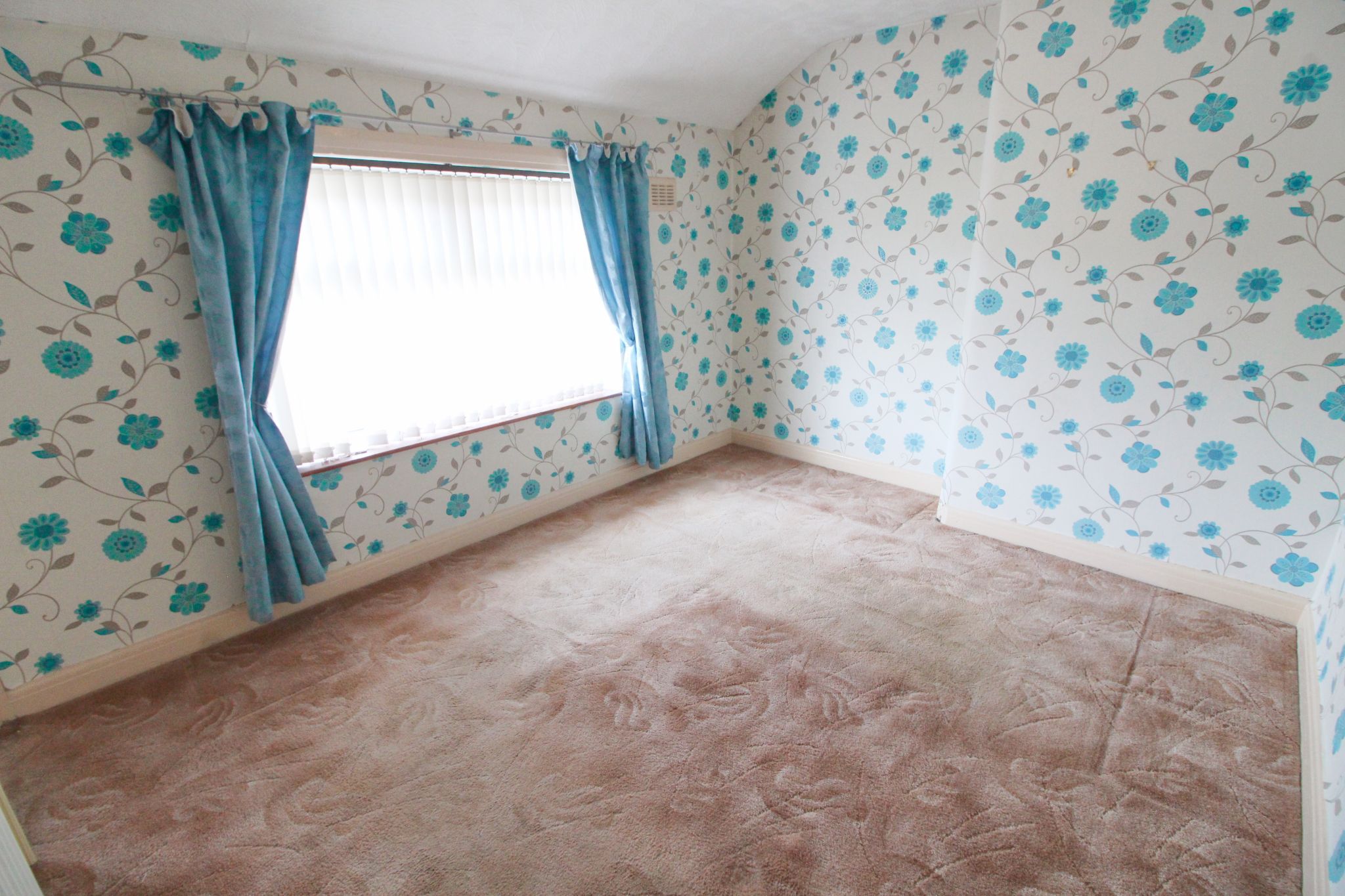3 bedroom semi-detached house SSTC in Wigan - Photograph 7.