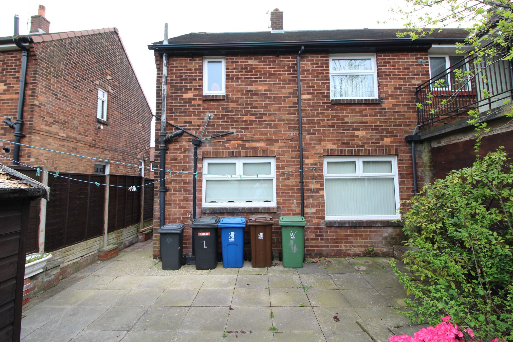3 bedroom end terraced house Sale Agreed in Wigan - Photograph 15.
