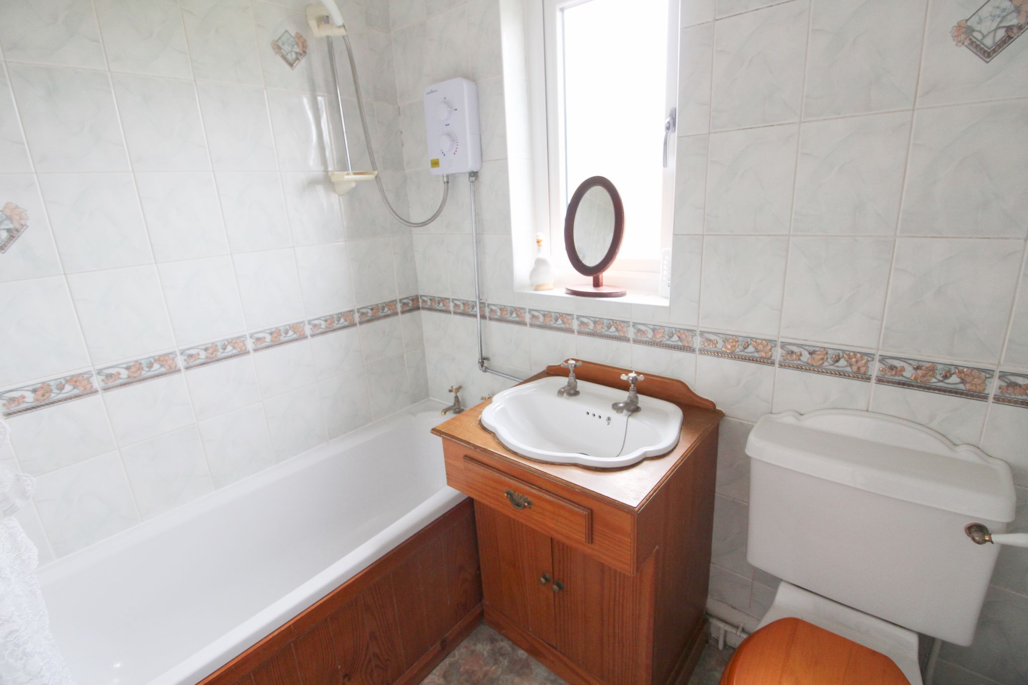 3 bedroom end terraced house Sale Agreed in Wigan - Photograph 13.