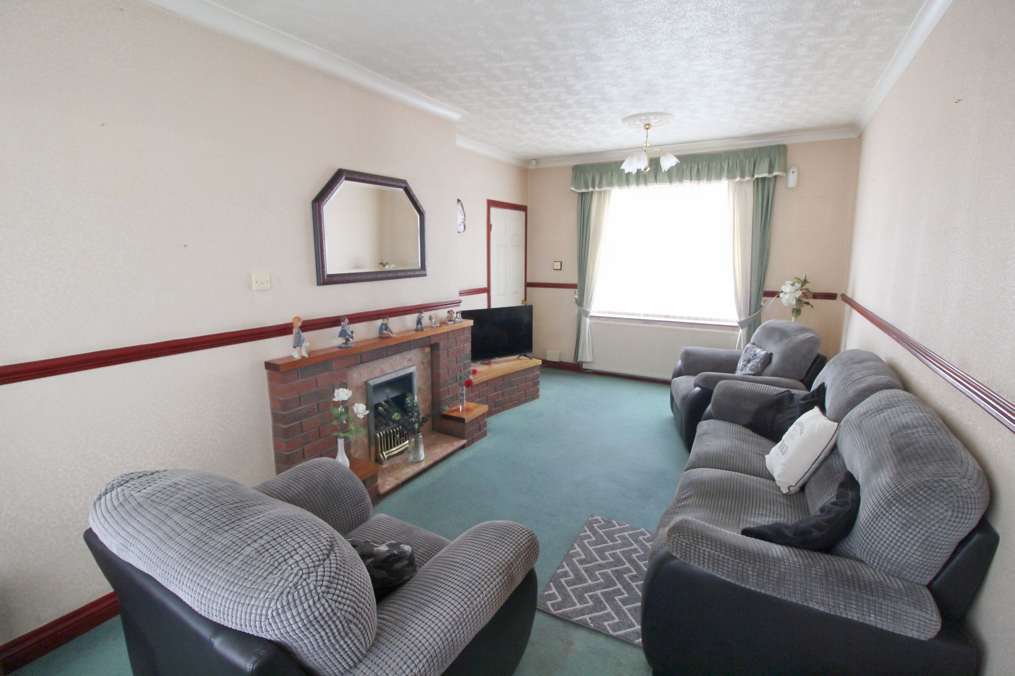 3 bedroom end terraced house Sale Agreed in Wigan - Photograph 4.