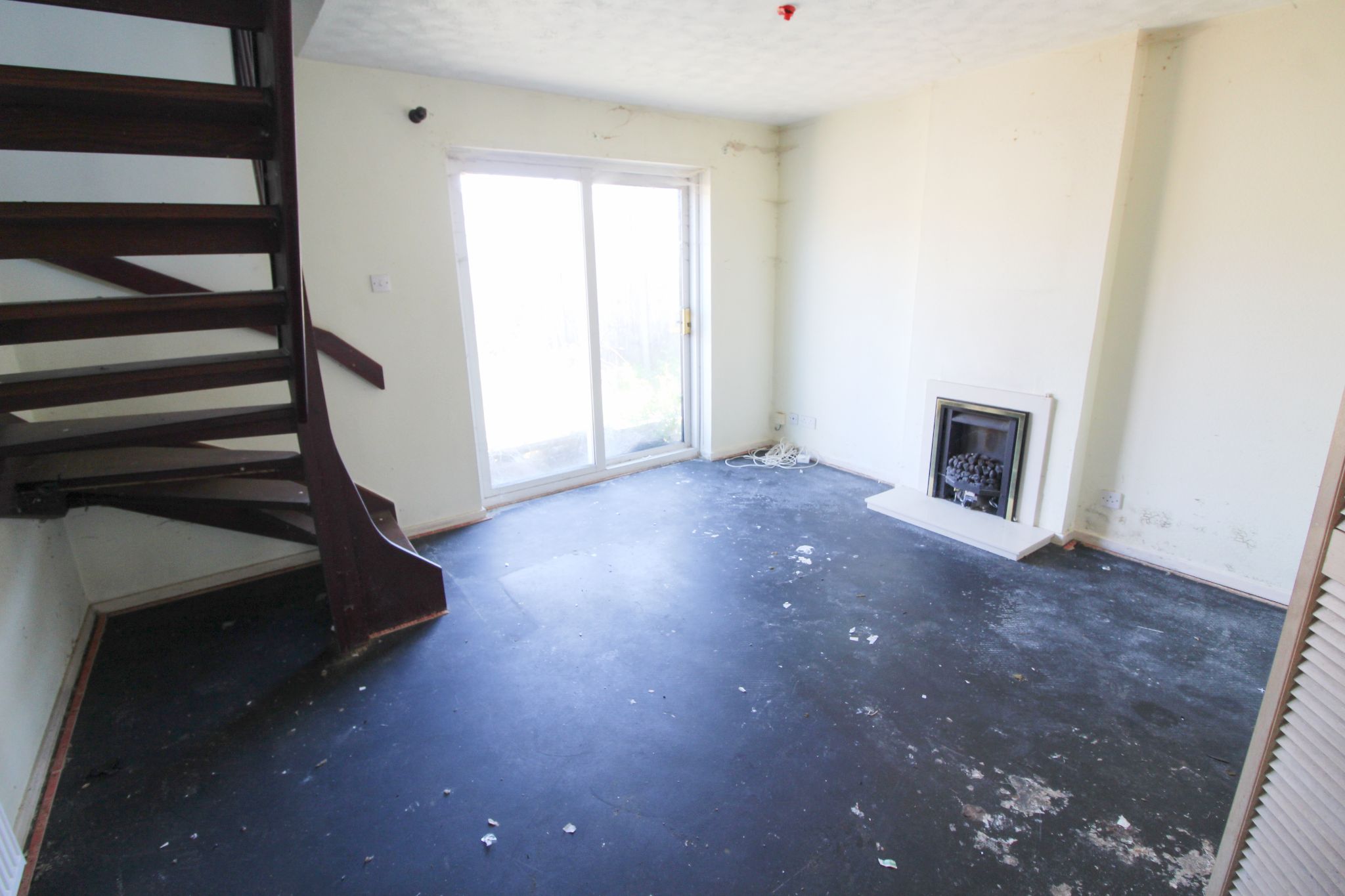 2 bedroom end terraced house SSTC in Wigan - Photograph 3.