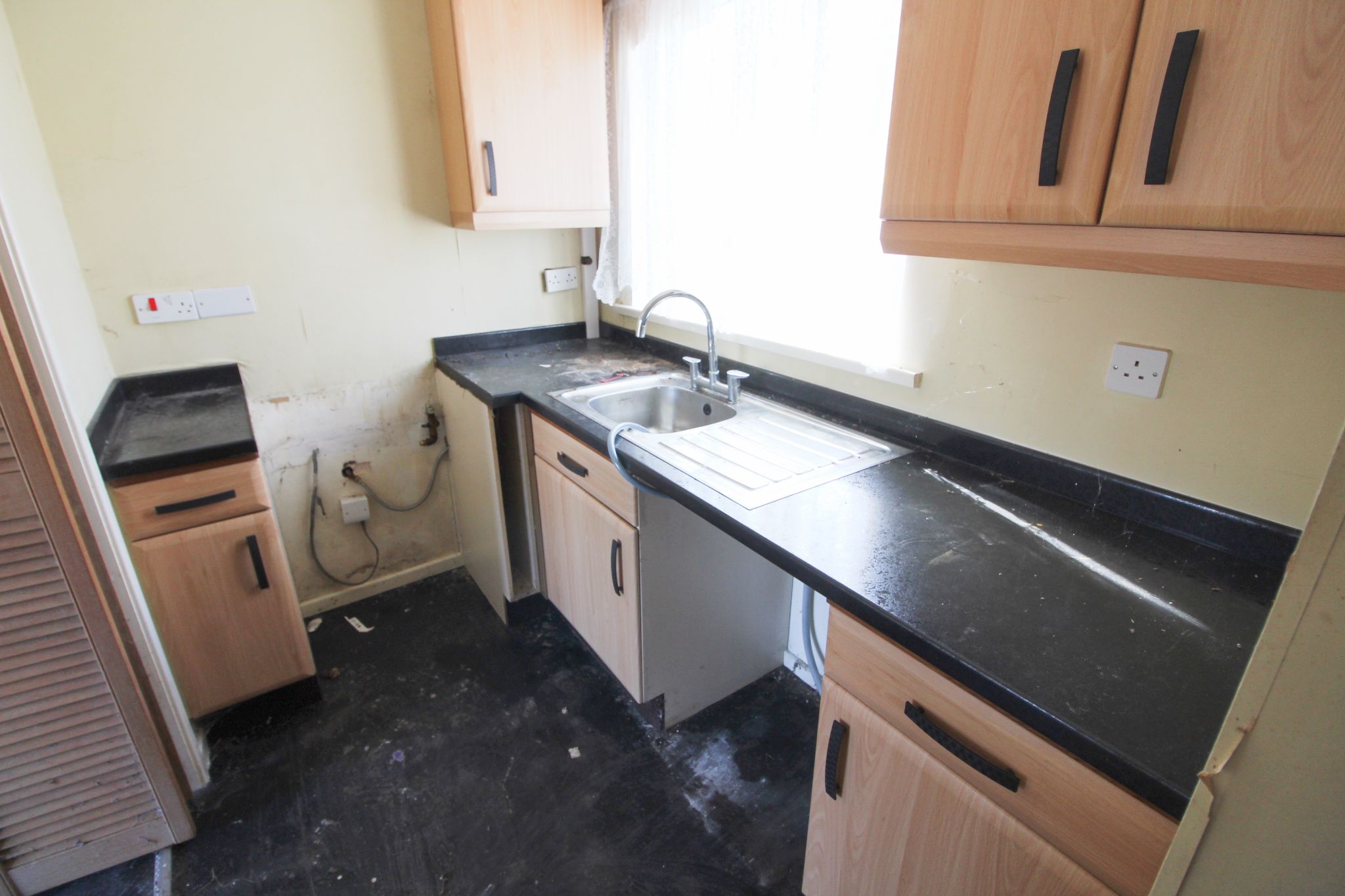 2 bedroom end terraced house SSTC in Wigan - Photograph 5.
