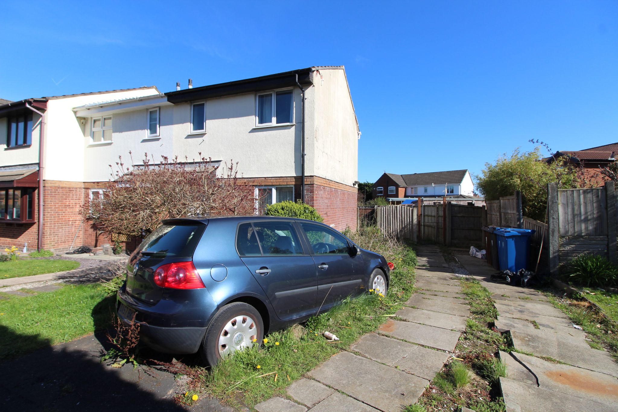 2 bedroom end terraced house SSTC in Wigan - Photograph 2.