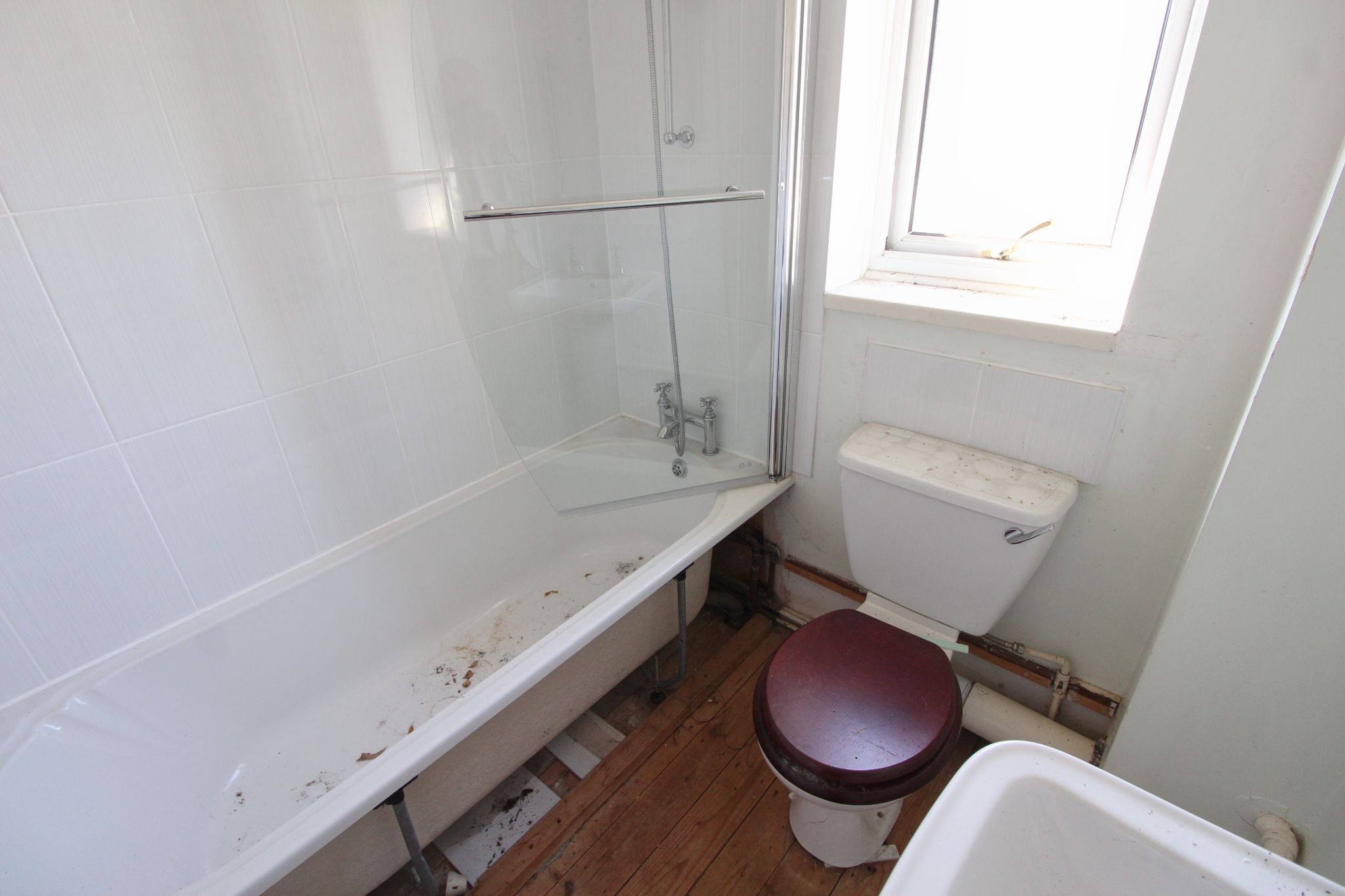 2 bedroom end terraced house SSTC in Wigan - Photograph 9.