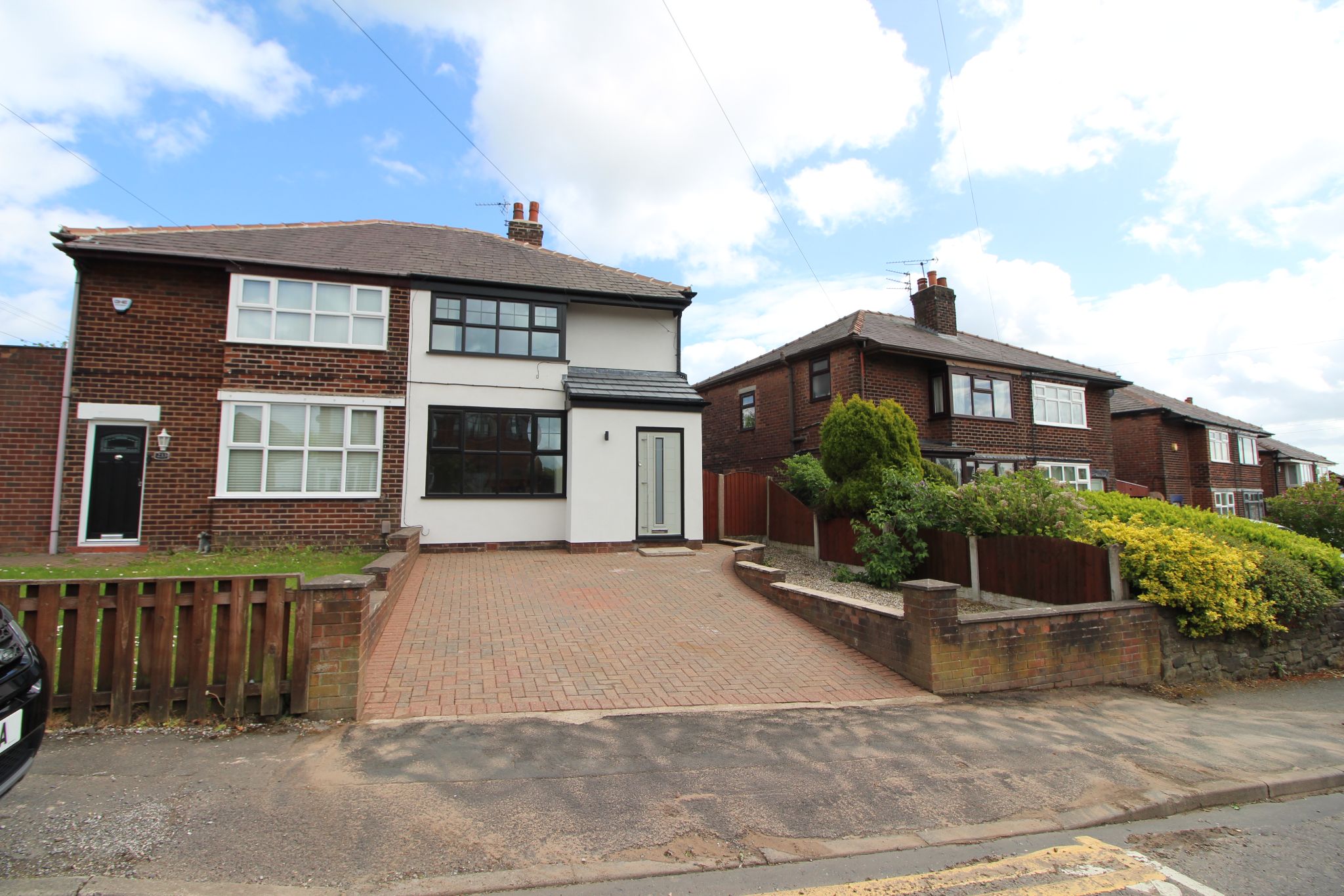 3 bedroom semi-detached house To Let in Wigan - Property photograph.