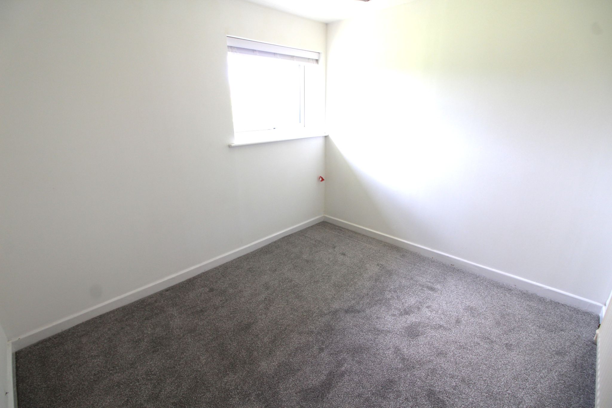 2 bedroom flat flat/apartment For Sale in Wigan - Photograph 9.