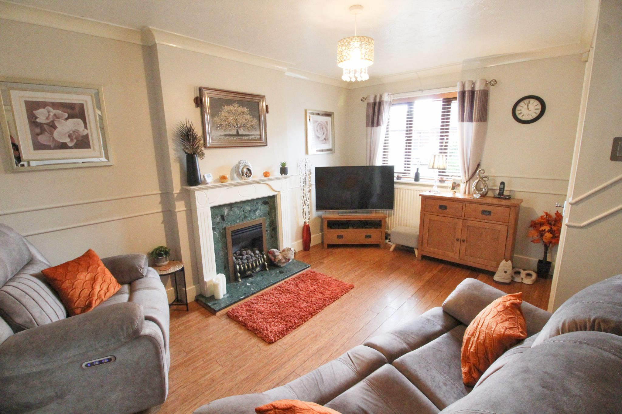 2 bedroom semi-detached house For Sale in Wigan - Property photograph.