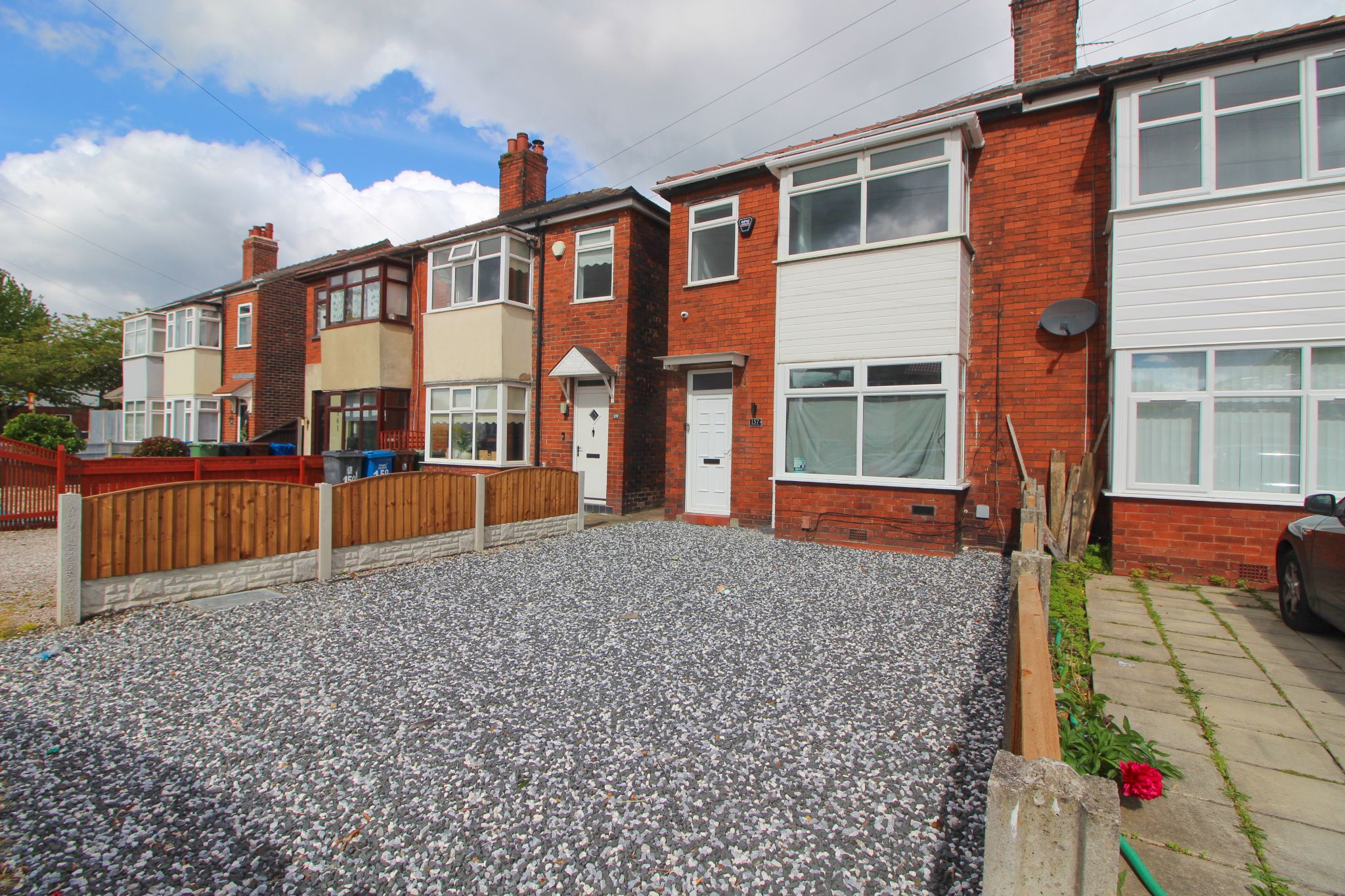 3 bedroom semi-detached house To Let in Wigan - Property photograph.