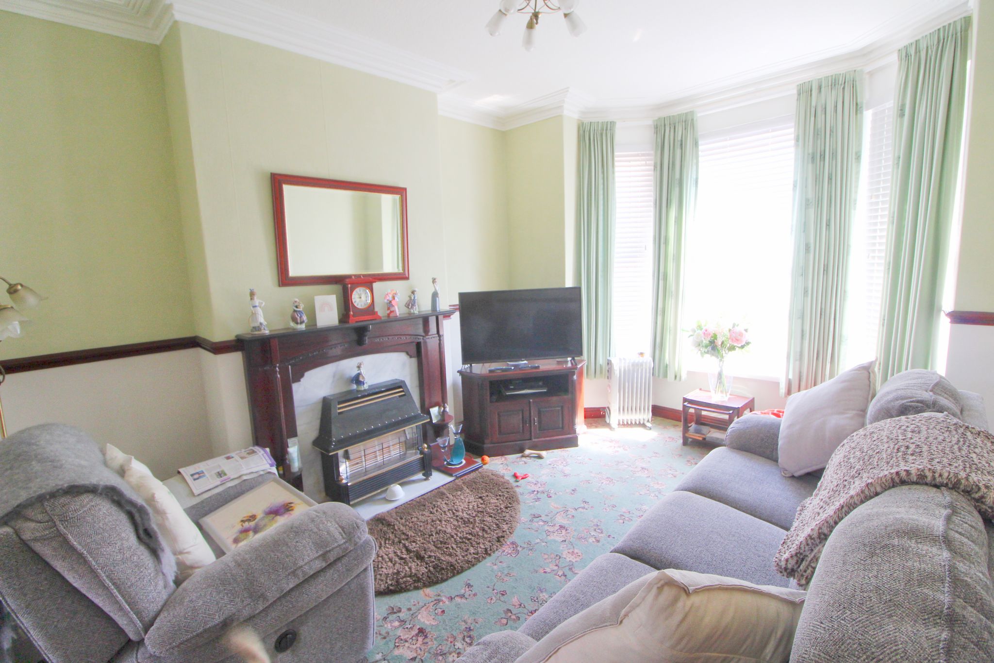 3 bedroom mid terraced house For Sale in Wigan - Photograph 4.