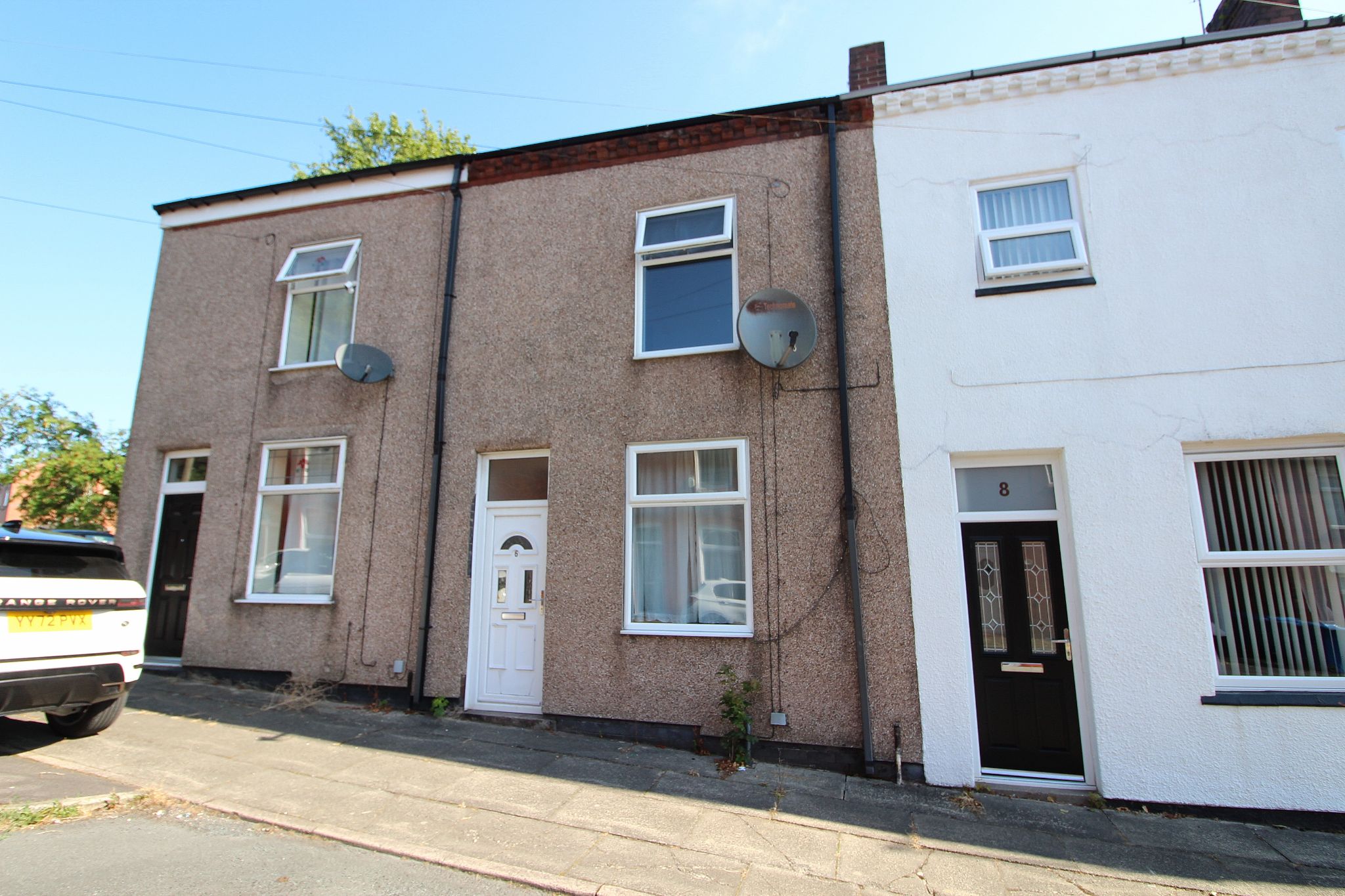 2 bedroom mid terraced house To Let in Wigan - Property photograph.