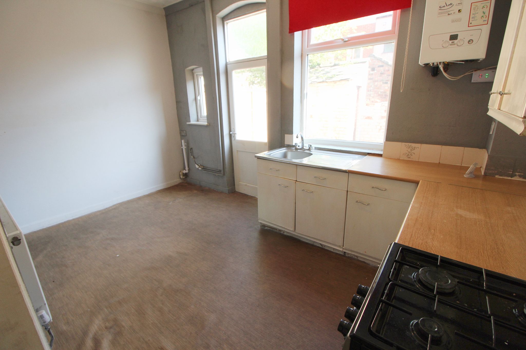 2 bedroom mid terraced house To Let in Wigan - Photograph 5.