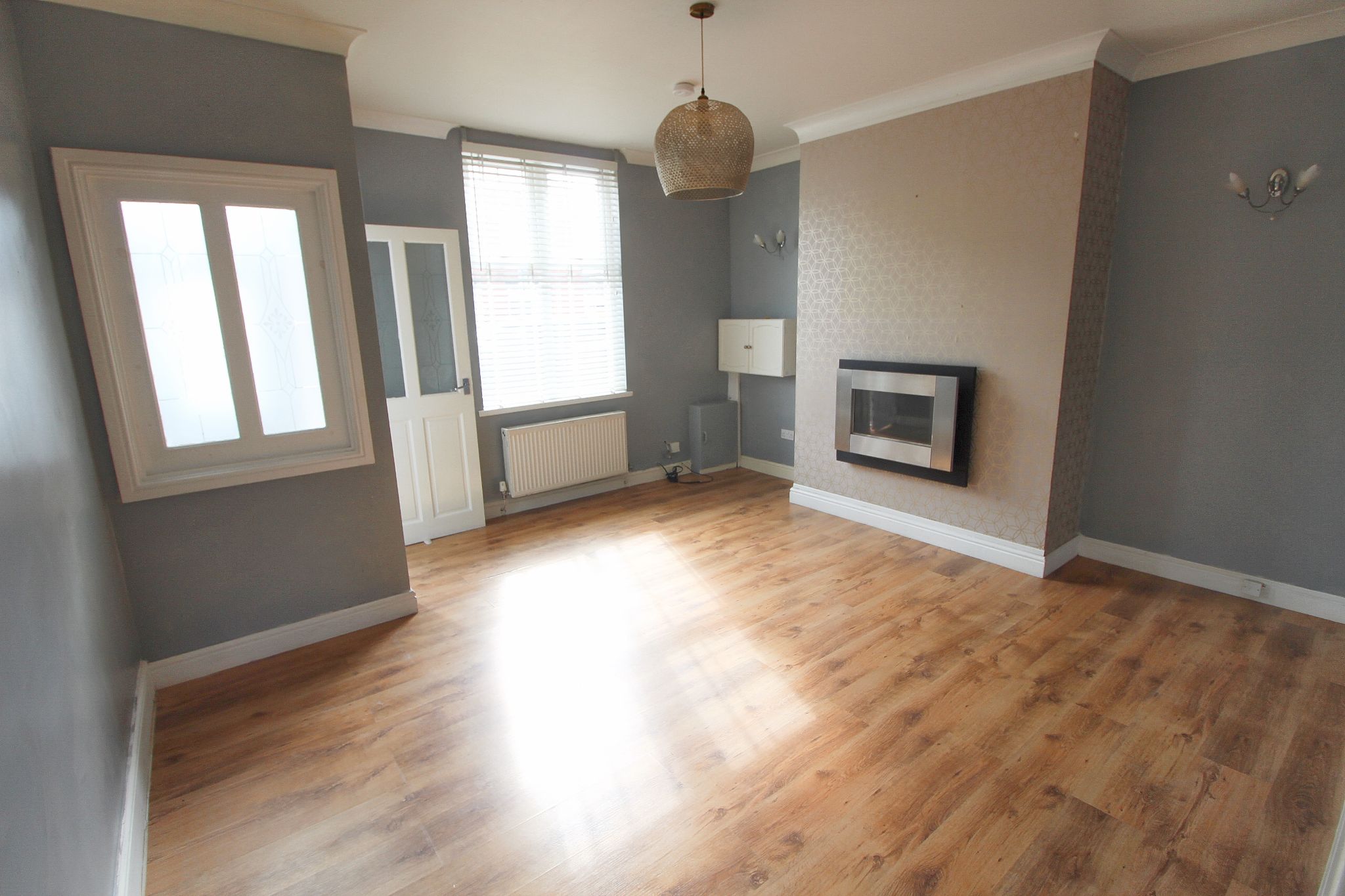 2 bedroom mid terraced house To Let in Wigan - Property photograph.