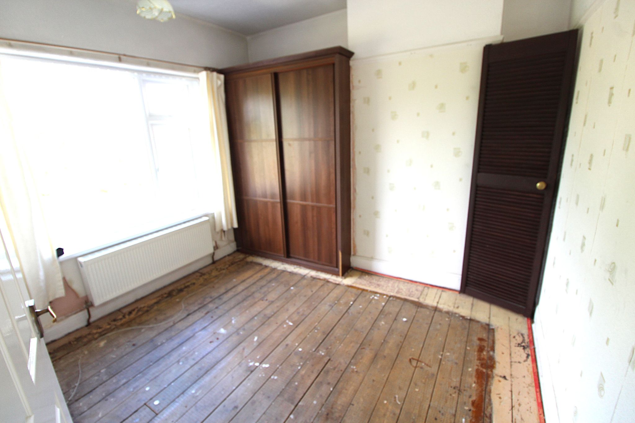 3 bedroom semi-detached house For Sale in Wigan - Photograph 10.