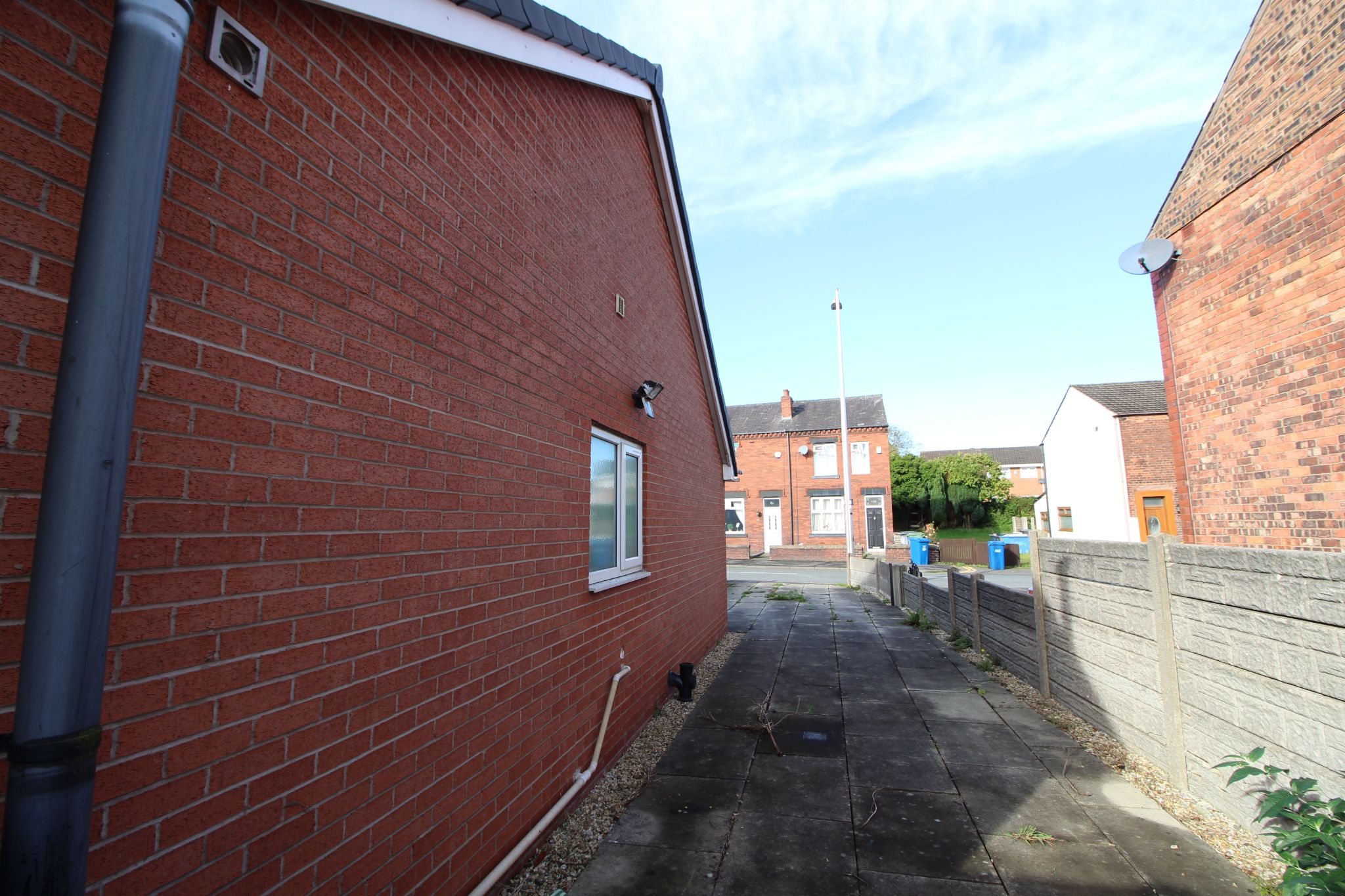 2 bedroom detached bungalow For Sale in Wigan - Photograph 14.