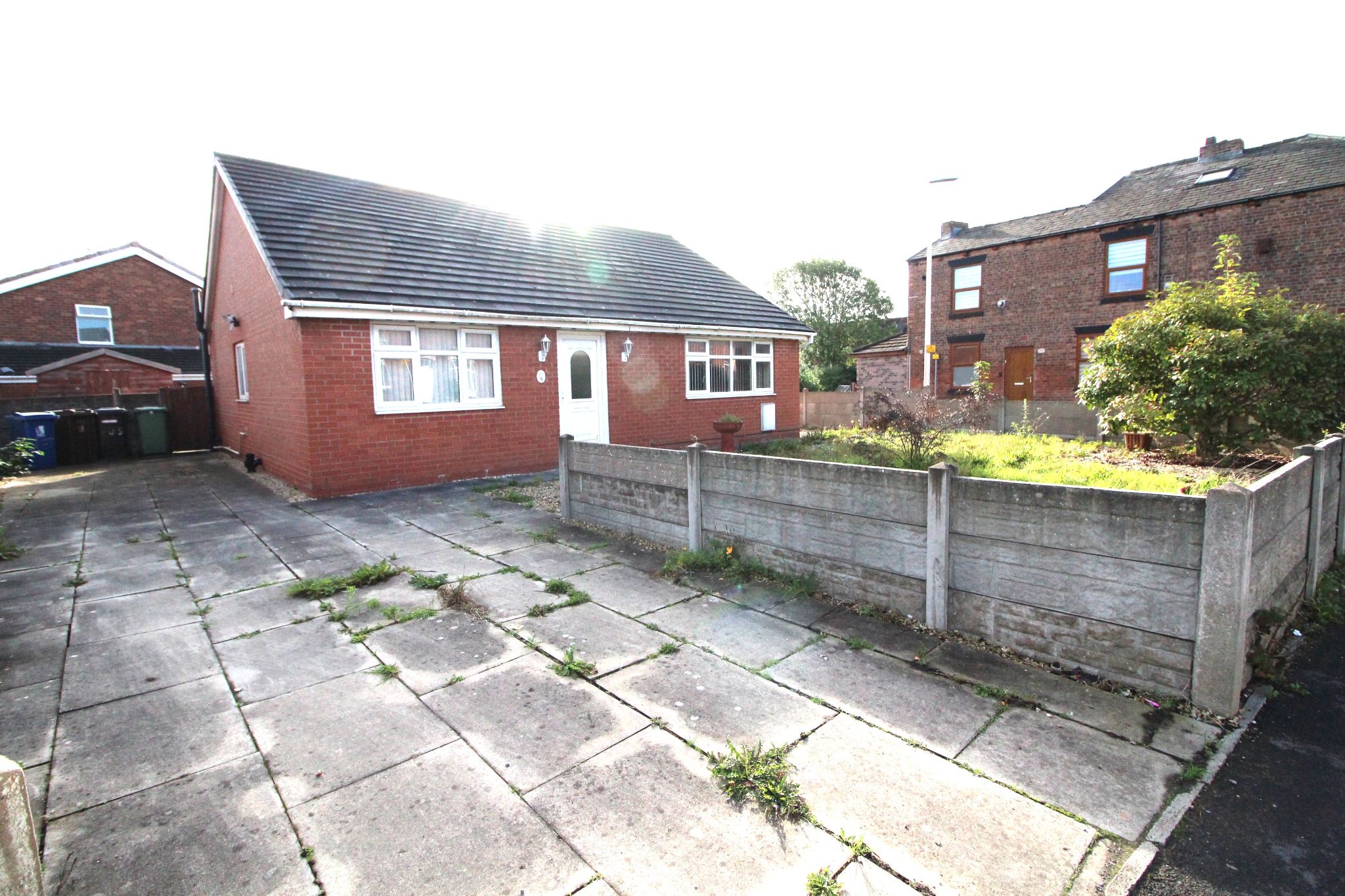 2 bedroom detached bungalow For Sale in Wigan - Property photograph.