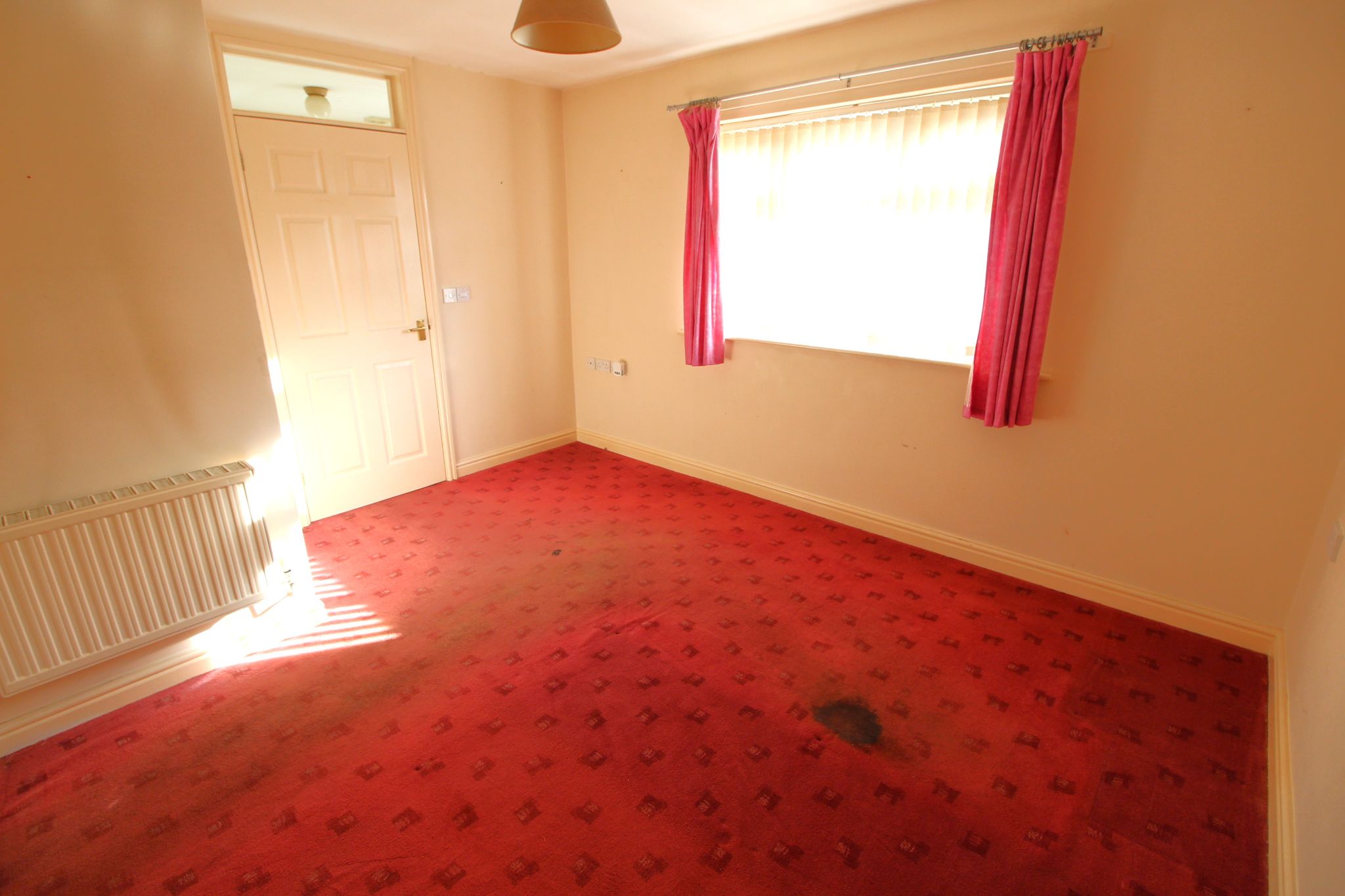2 bedroom detached bungalow For Sale in Wigan - Photograph 8.