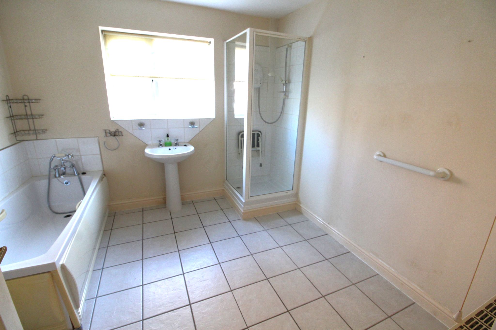 2 bedroom detached bungalow For Sale in Wigan - Photograph 11.