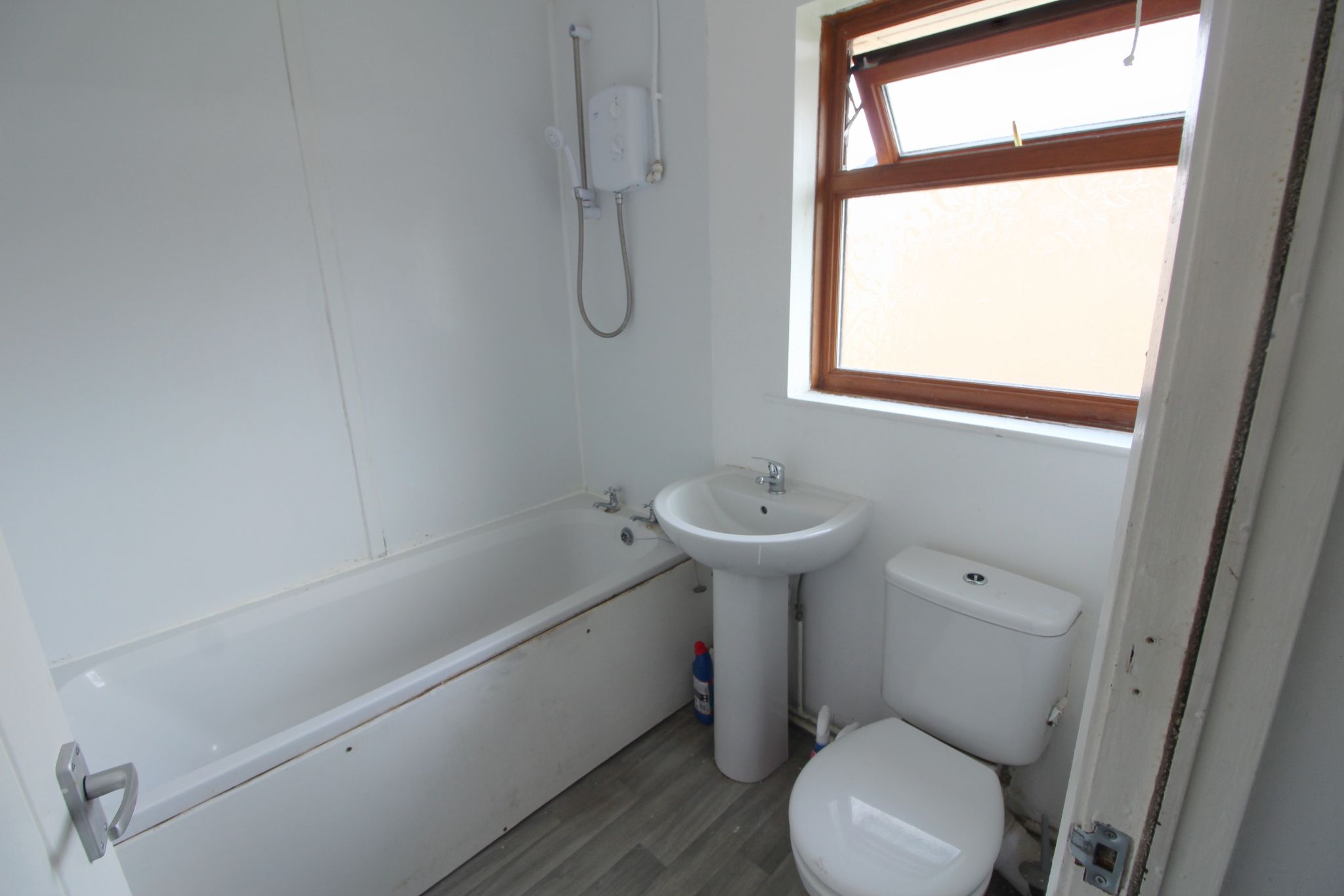 3 bedroom mid terraced house To Let in Wigan - Photograph 18.