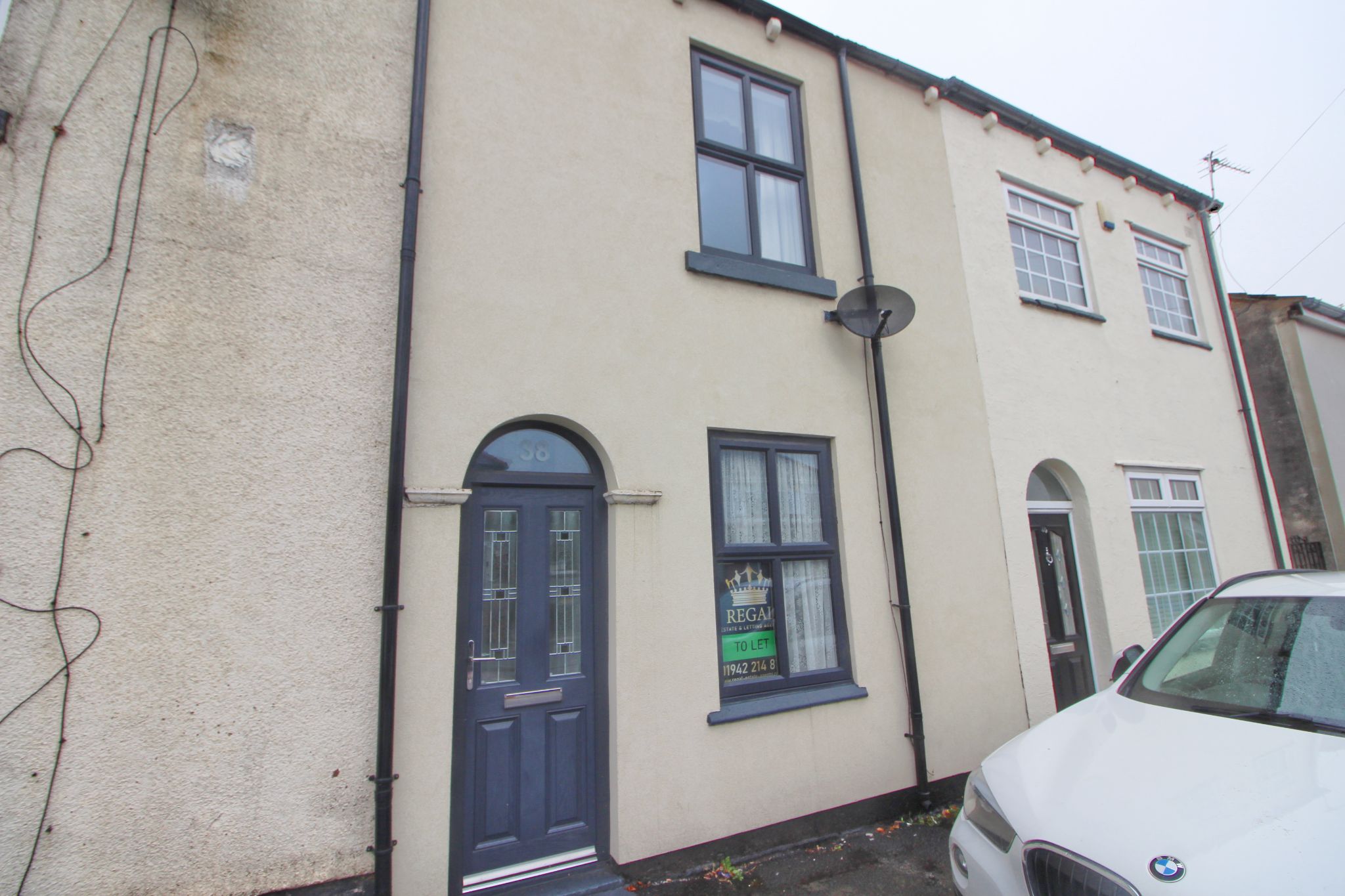 3 bedroom mid terraced house To Let in Wigan - Property photograph.