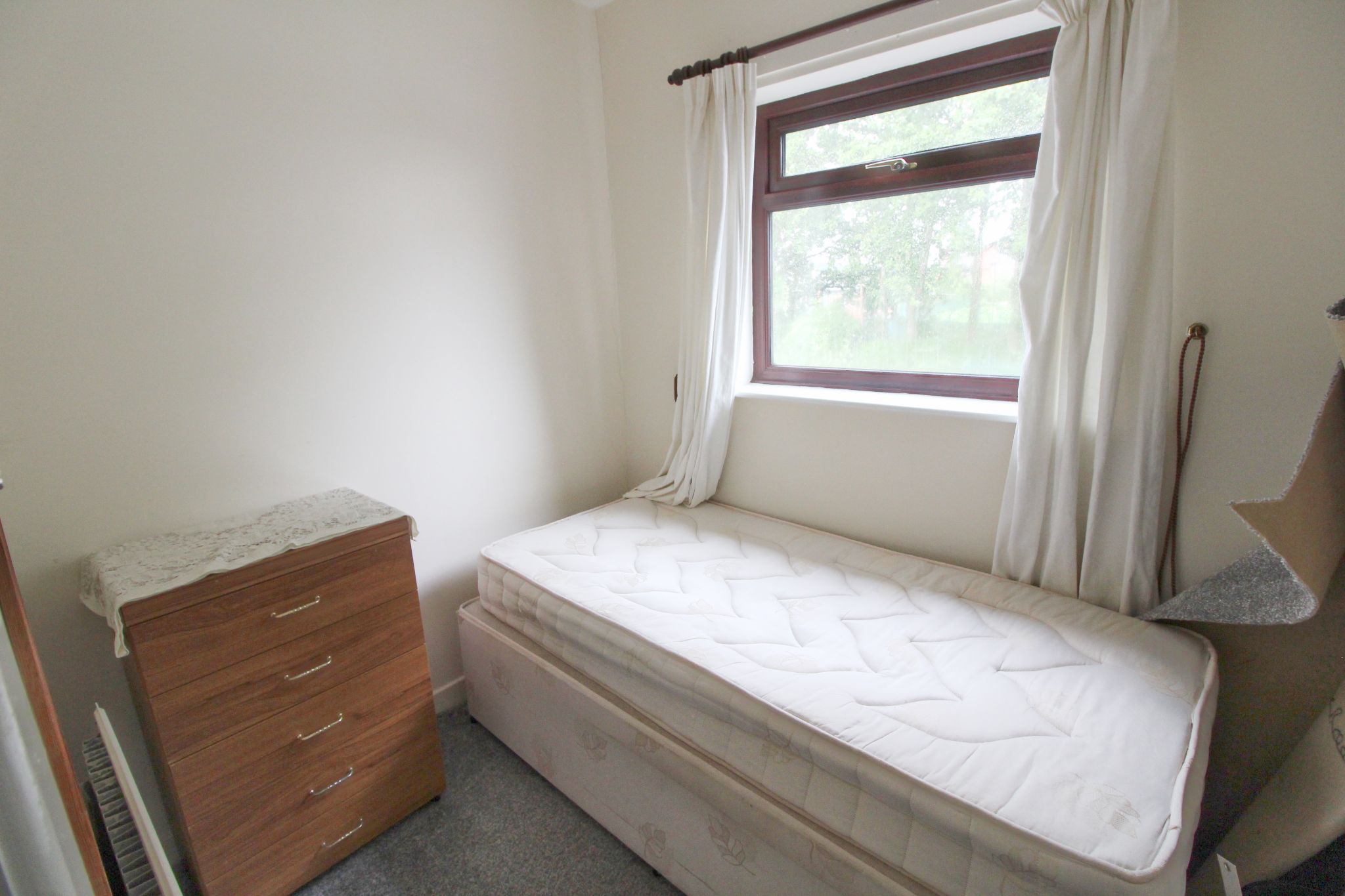 3 bedroom mid terraced house To Let in Wigan - Photograph 7.
