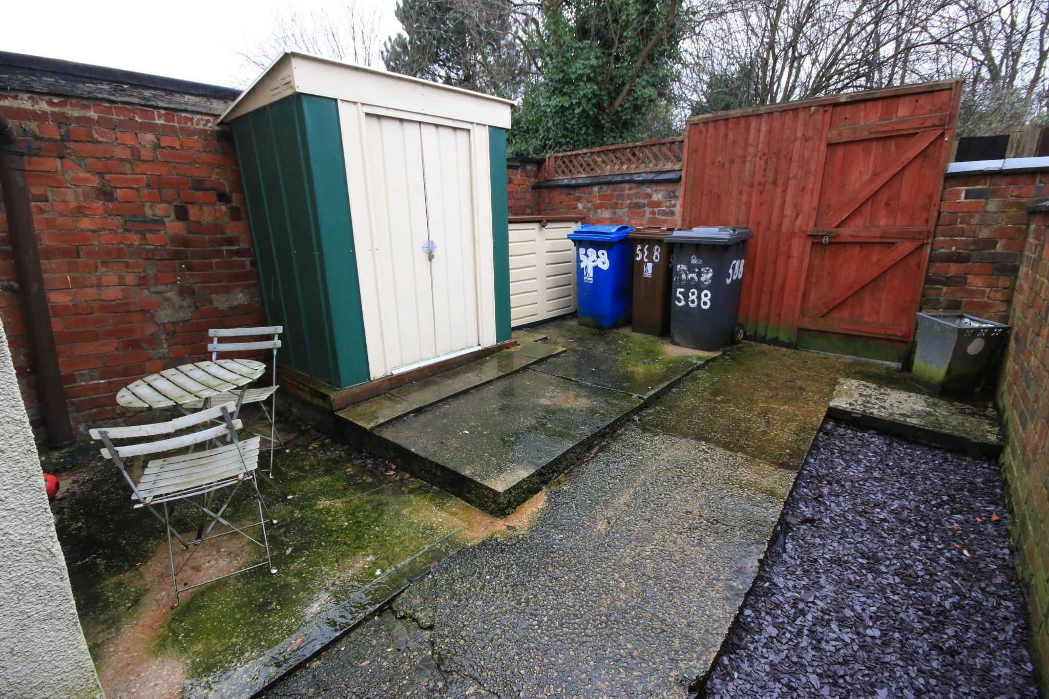 2 bedroom mid terraced house Let in Wigan - Photograph 9.