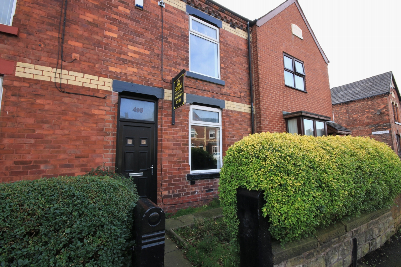 2 bedroom mid terraced house Let in Wigan - Photograph 1.