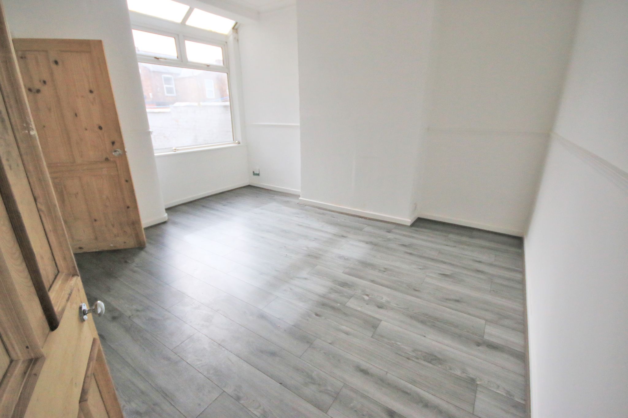 3 bedroom semi-detached house Let in Wigan - Photograph 7.