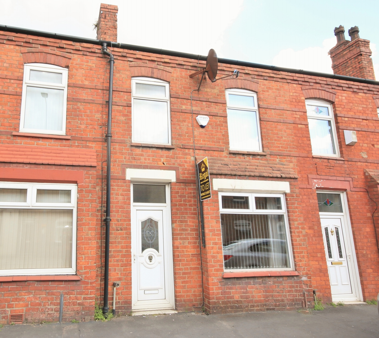 2 bedroom mid terraced house Let in Wigan - Photograph 1.