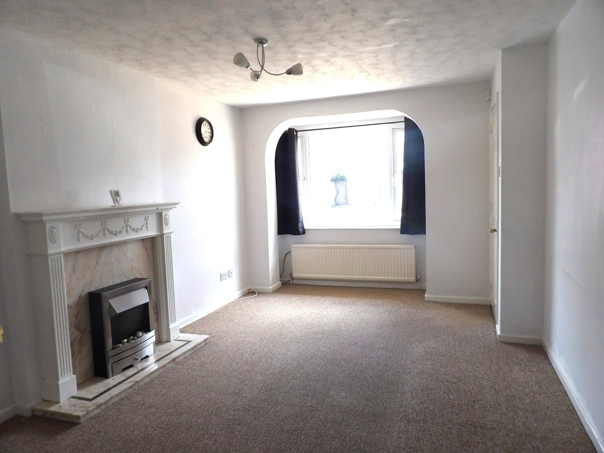 3 bedroom detached house To Let in Doncaster - Property photograph.
