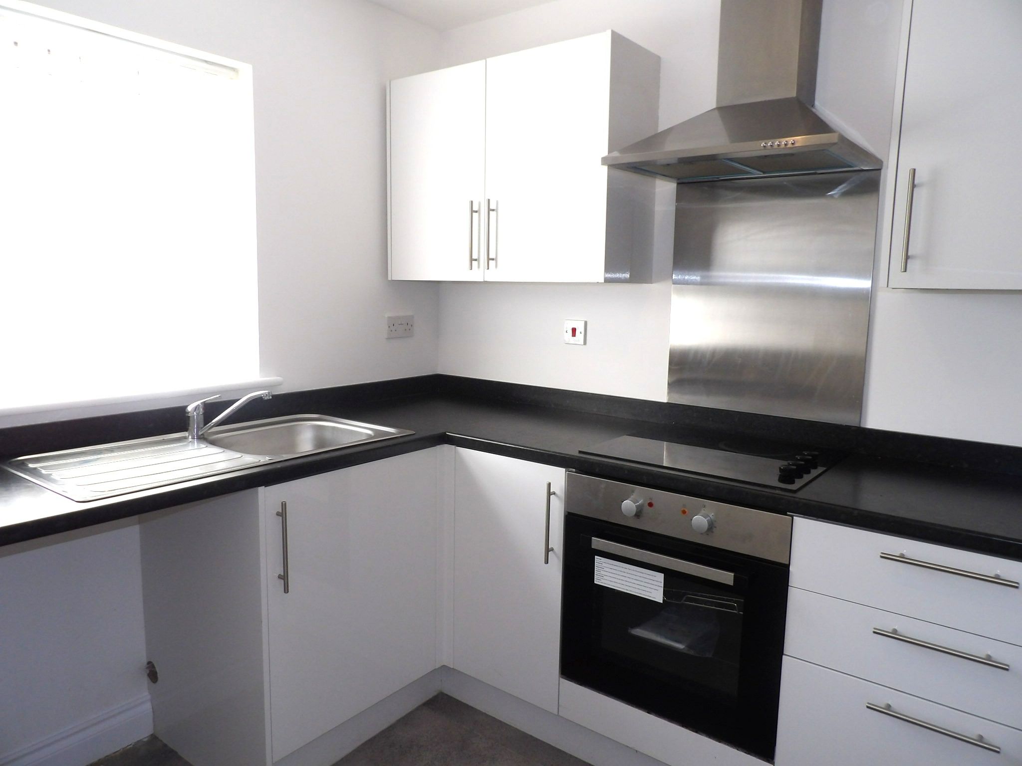 2 bedroom flat flat/apartment To Let in Doncaster - Property photograph.