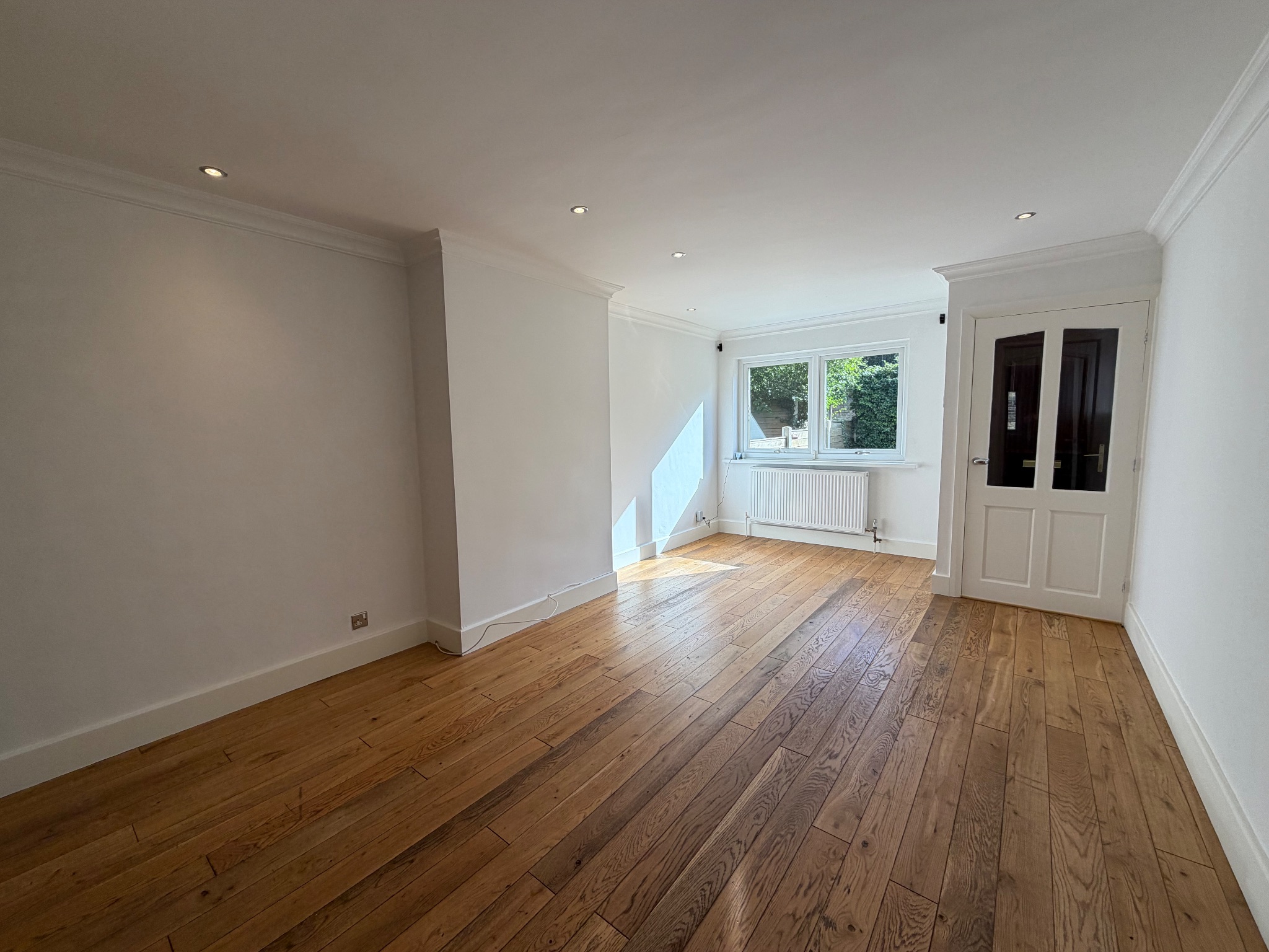 2 bedroom mid terraced house To Let in Doncaster - Property photograph.