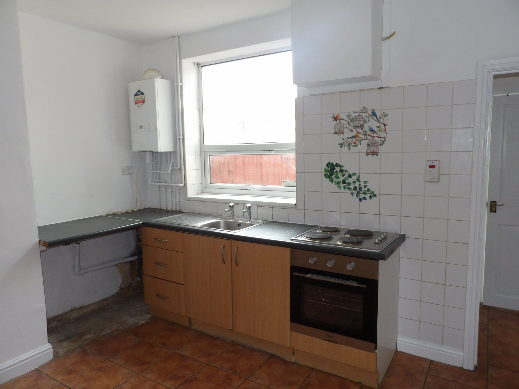 2 bedroom mid terraced house To Let in Doncaster - Property photograph.