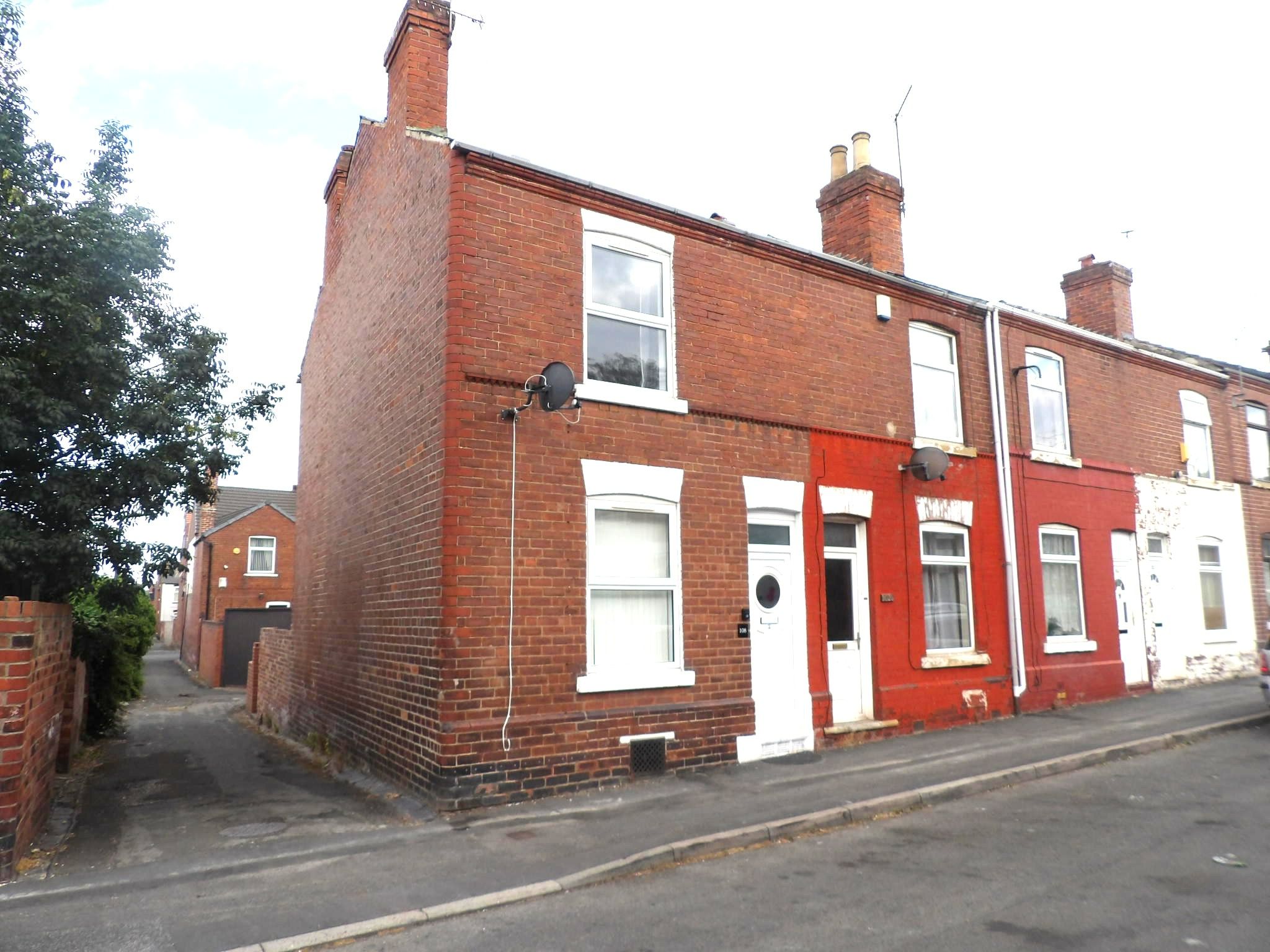 2 bedroom end terraced house To Let in Doncaster - Property photograph.