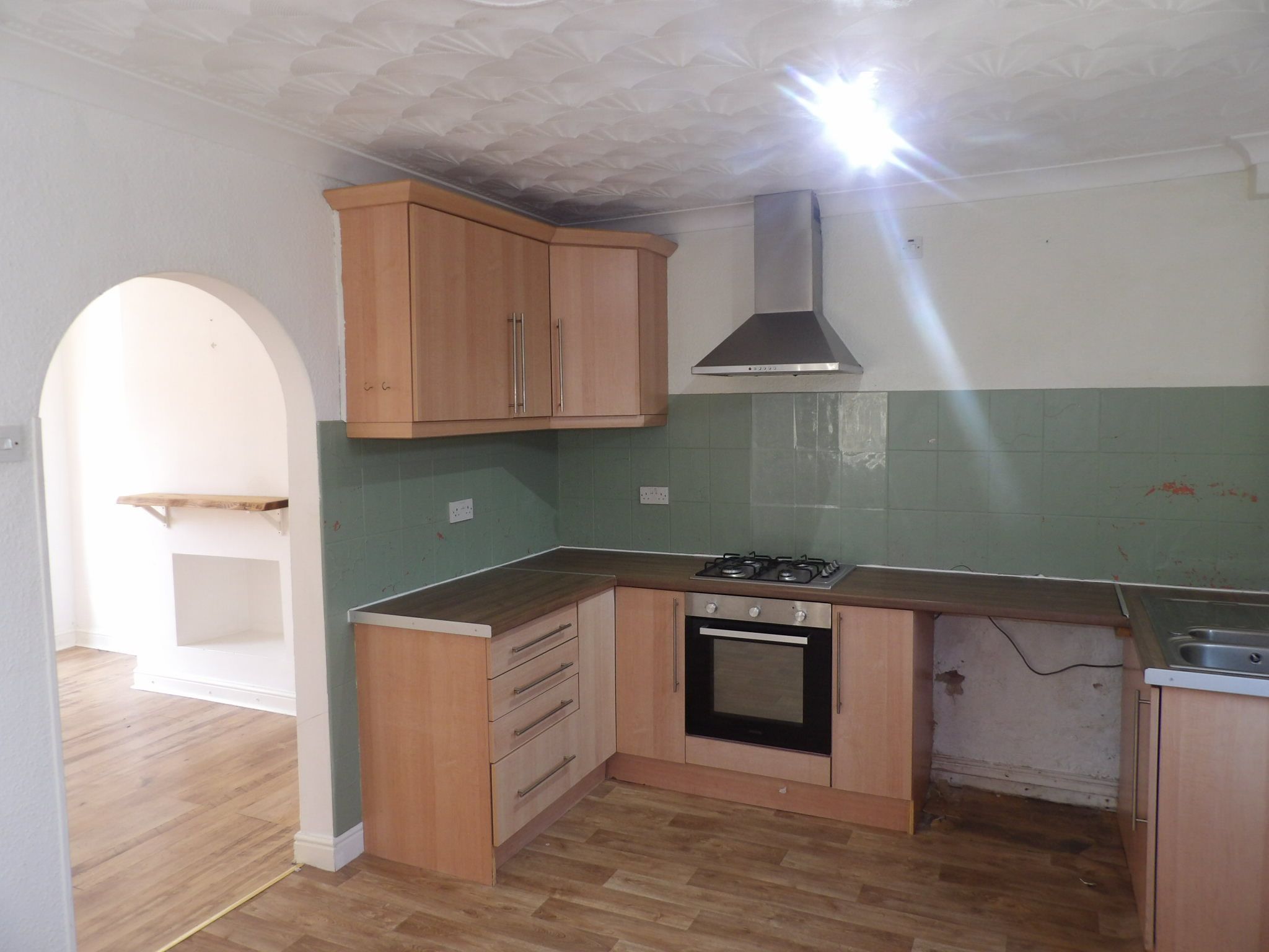 2 bedroom semi-detached house To Let in Doncaster - Property photograph.