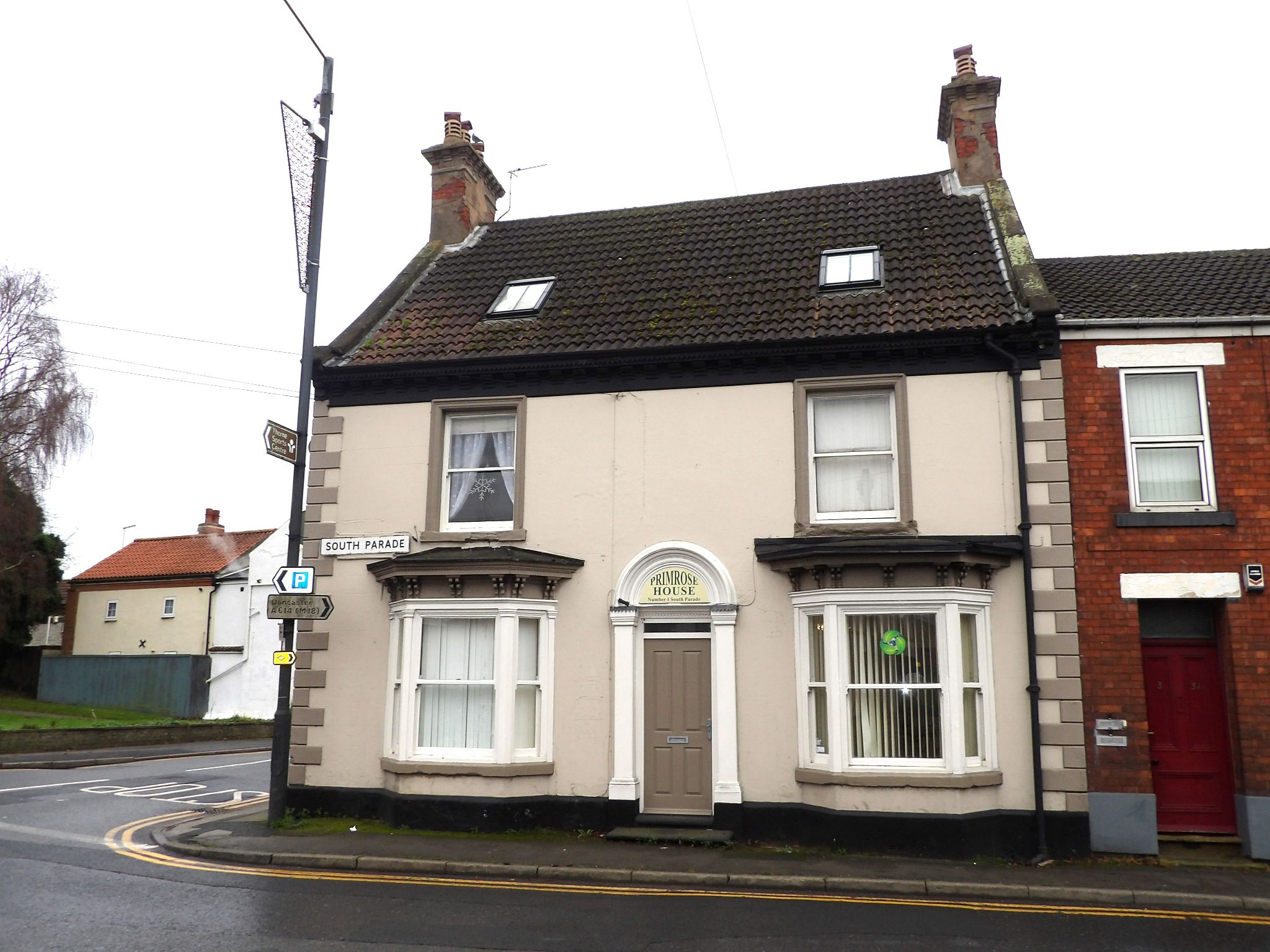 2 bedroom ground floor flat/apartment To Let in Doncaster - Property photograph.