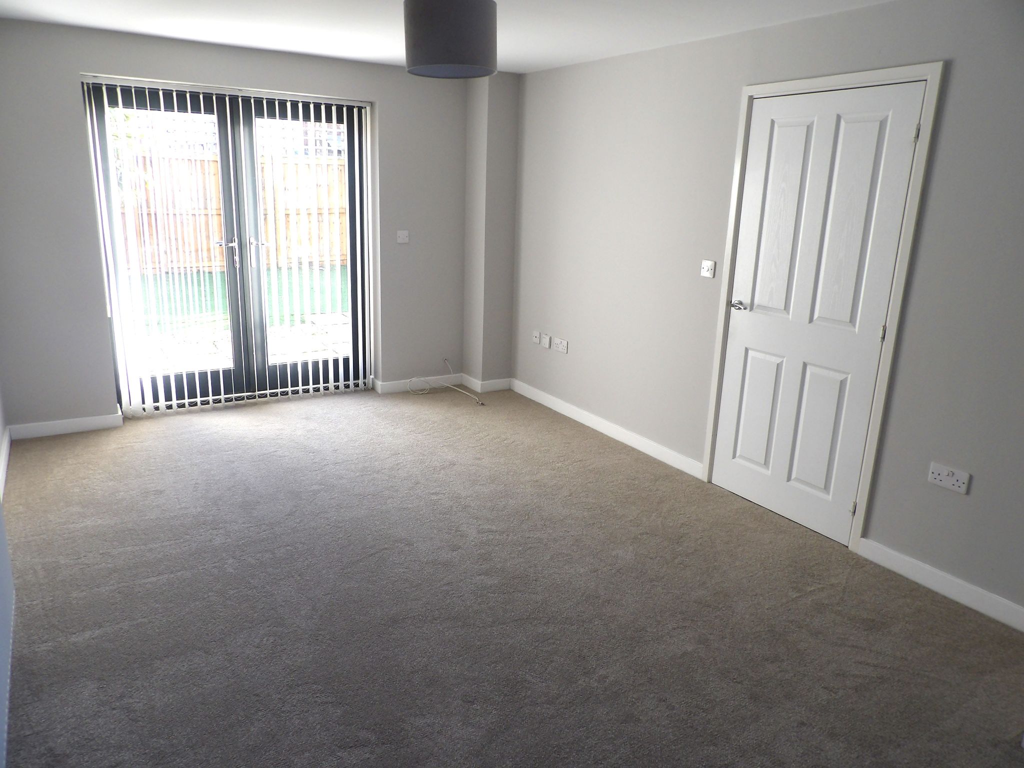 3 bedroom detached house To Let in Doncaster - Property photograph.