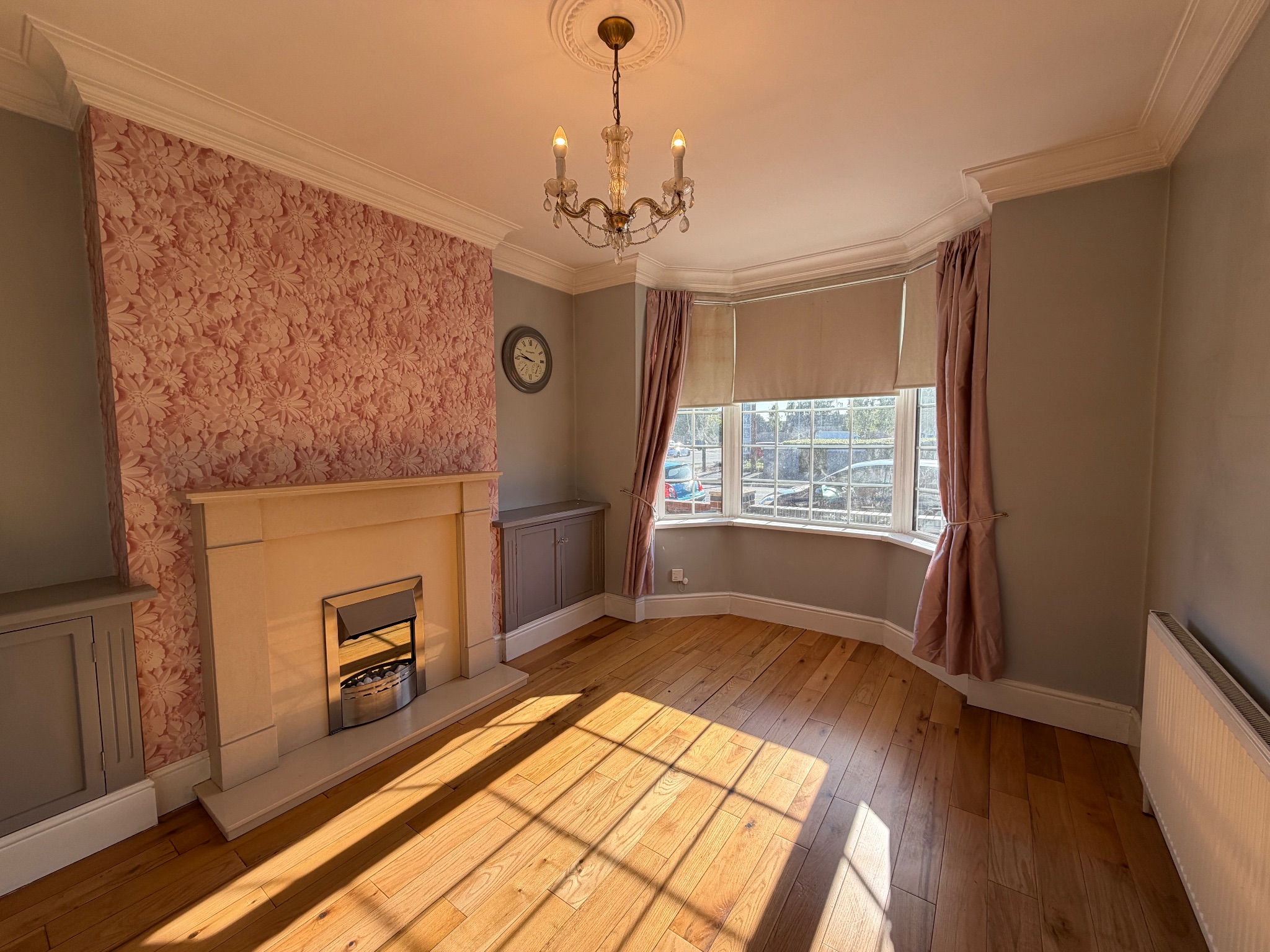 3 bedroom mid terraced house To Let in Doncaster - Property photograph.
