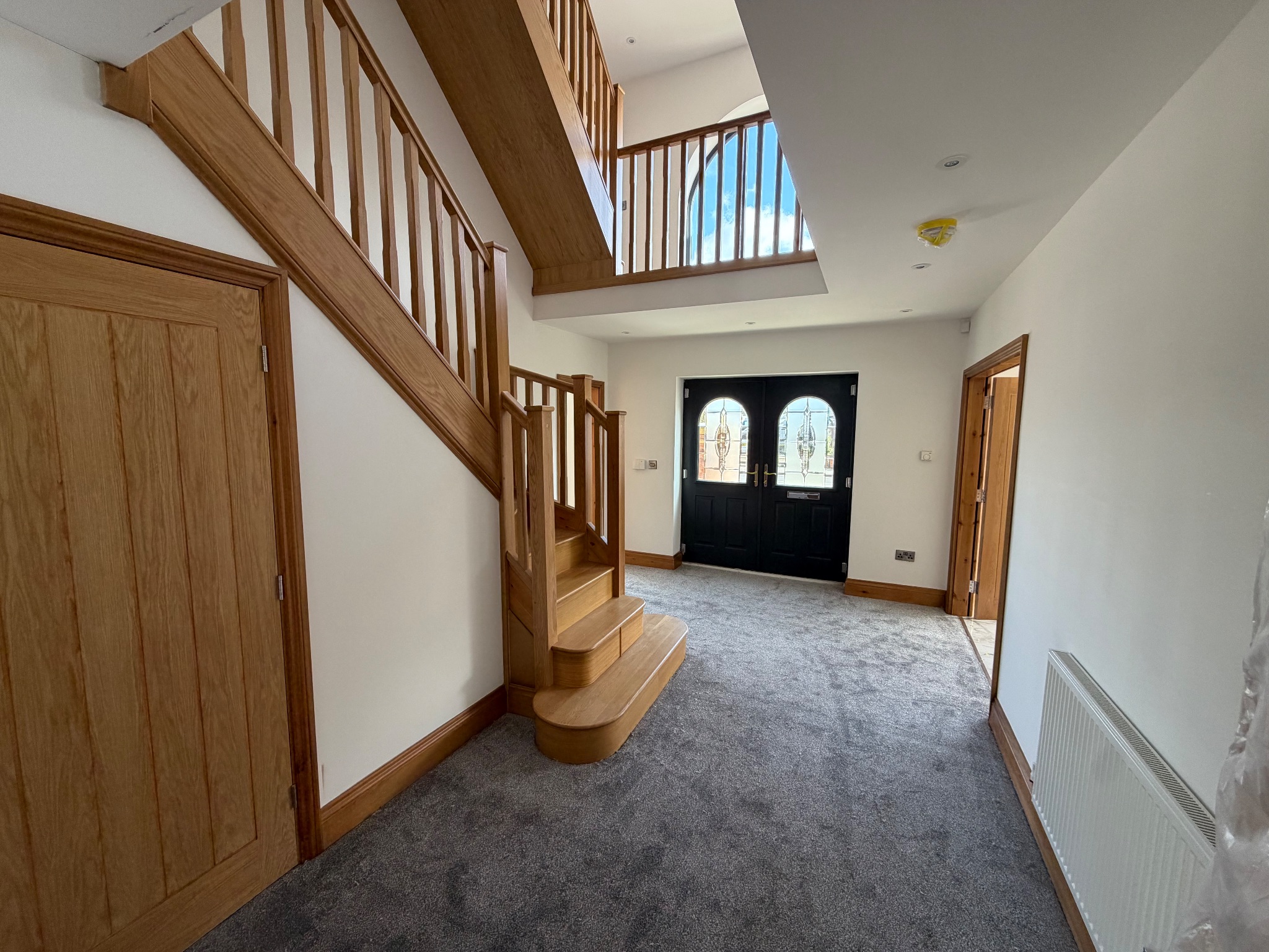 5 bedroom detached house To Let in Doncaster - Property photograph.