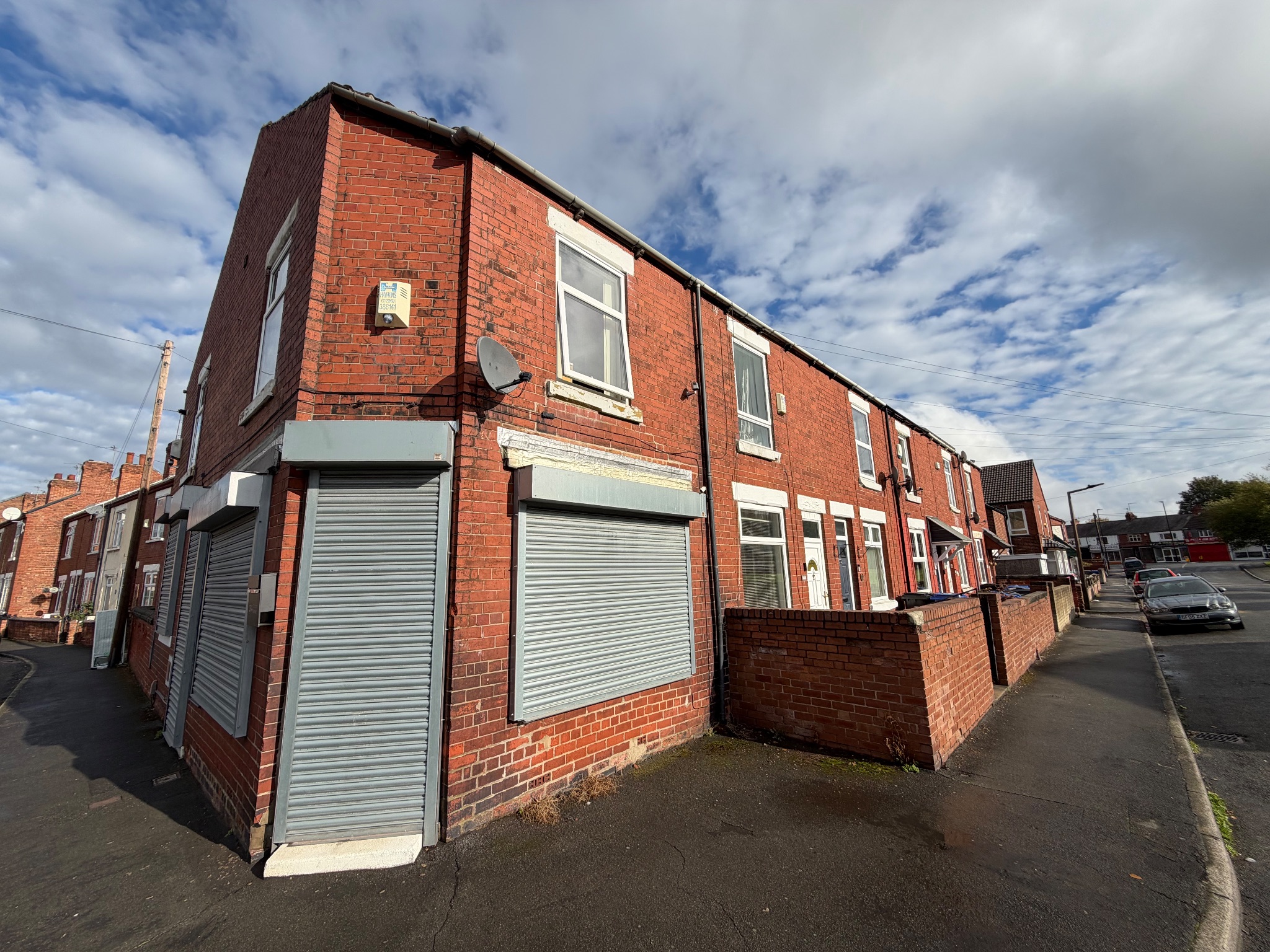 Shop To Let in Doncaster - Property photograph.