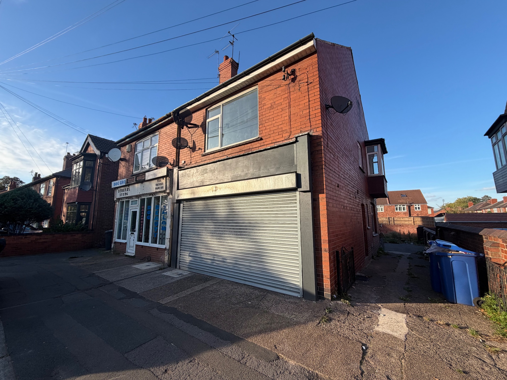 Shop To Let in Doncaster - Property photograph.