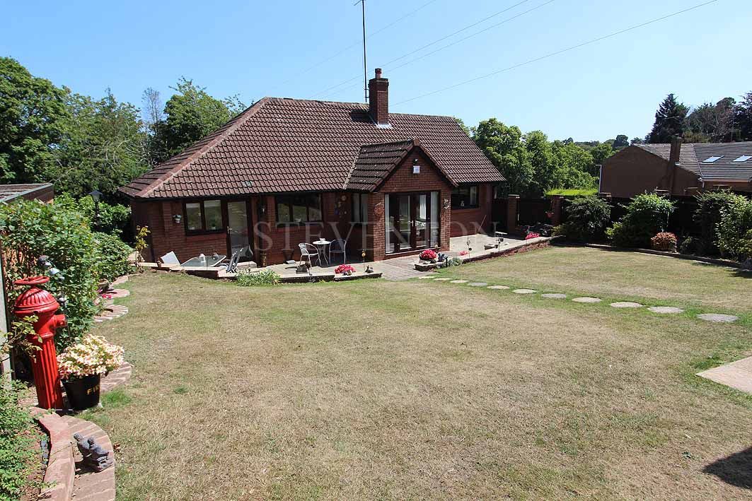 3 Bed Detached Bungalow For Sale - Photograph 2