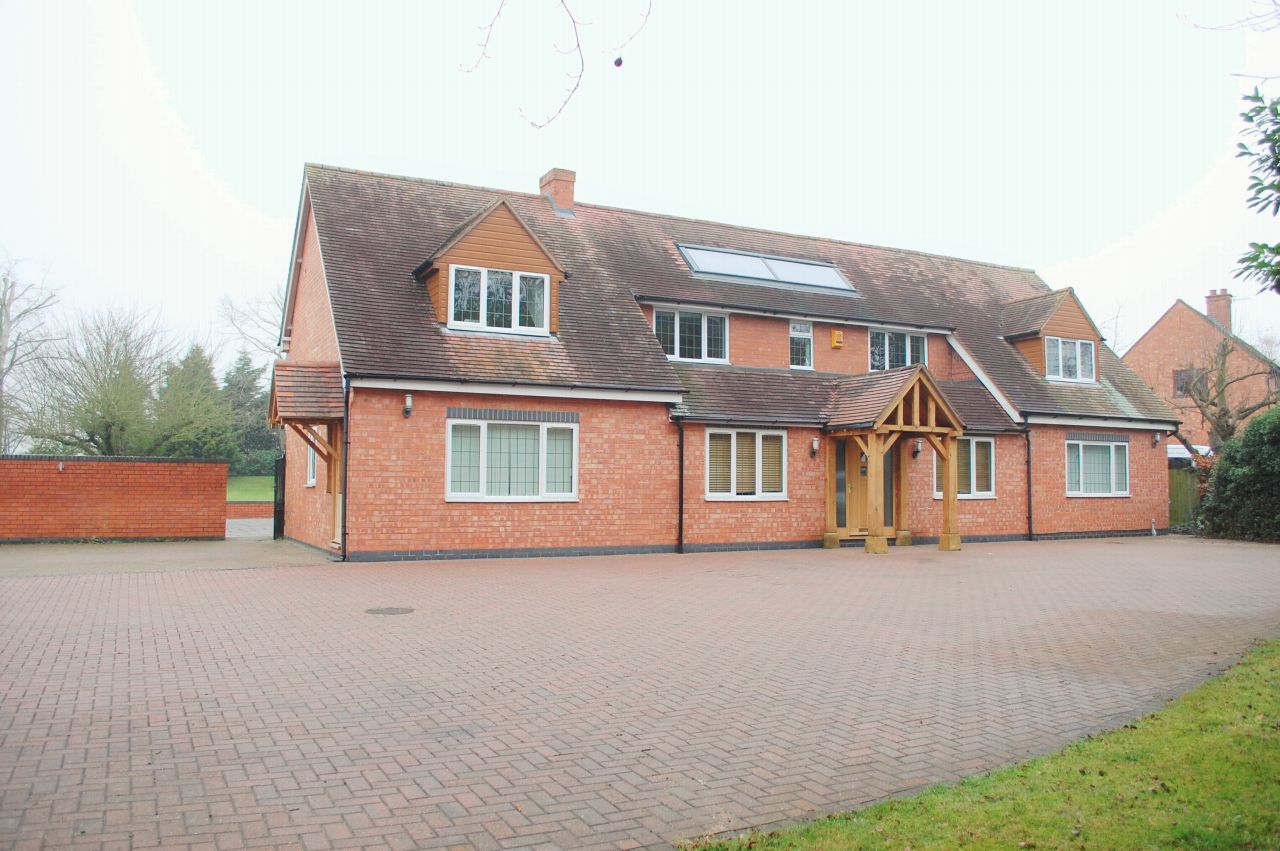6 bedroom detached house Sold in Temple Grafton, Alcester - Photograph 1