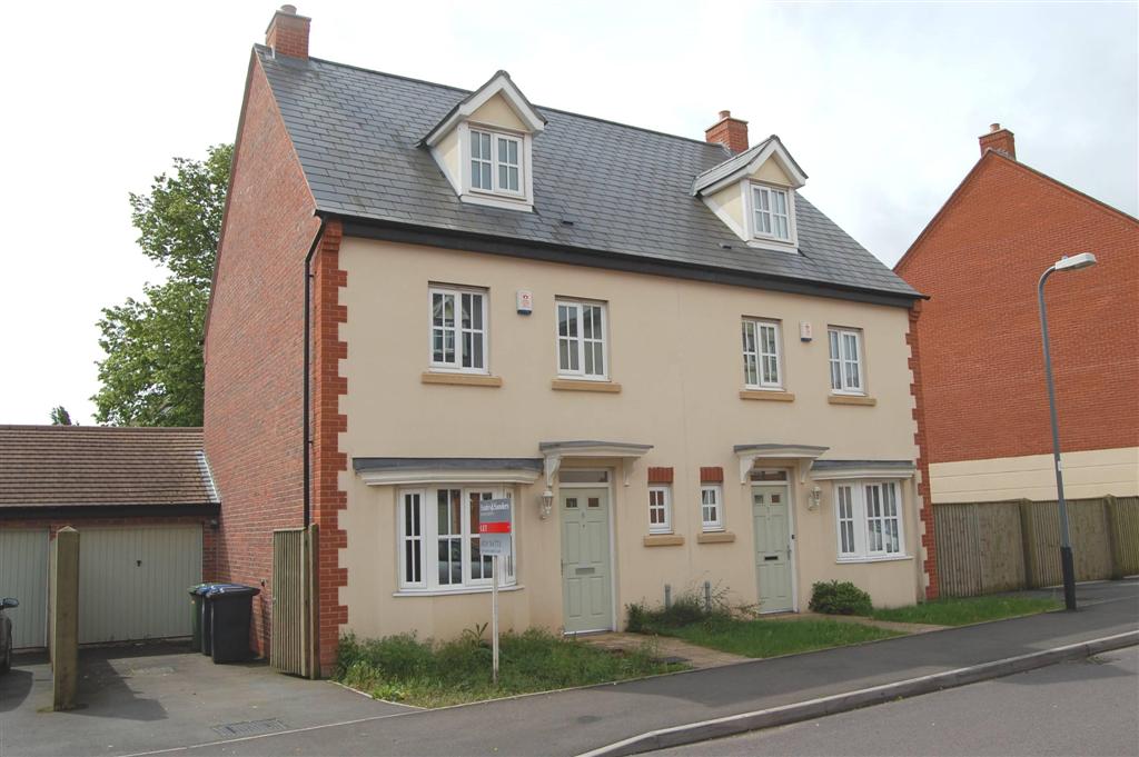 4 bedroom barn conversion house Let in Bidford On Avon, Alcester - Photograph 1