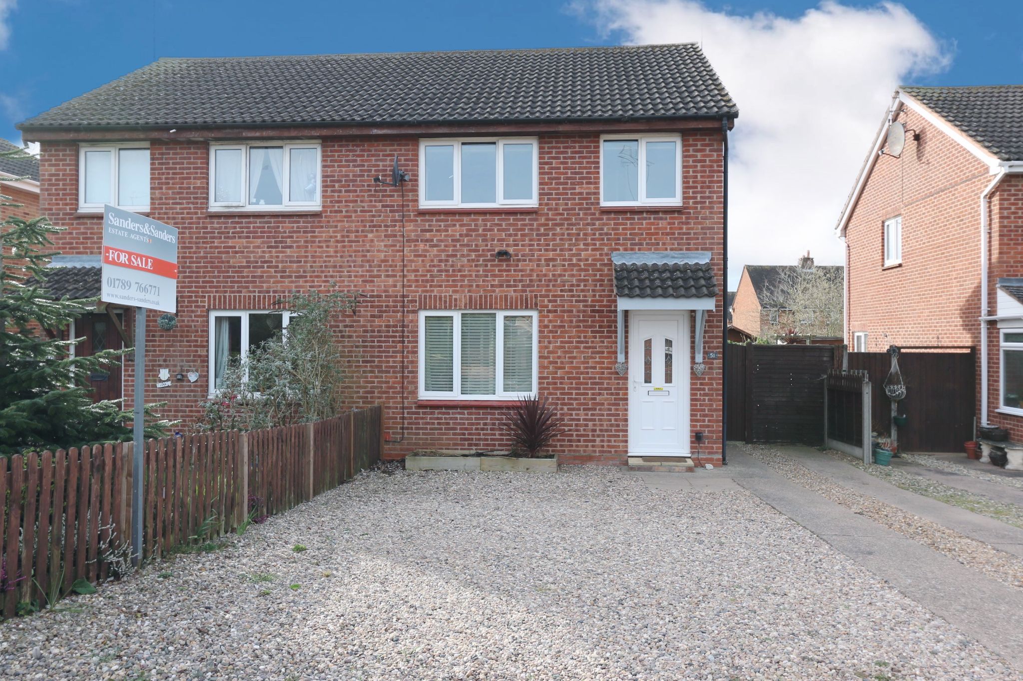 3 bedroom semi-detached house Sold Alcester - Photograph 1