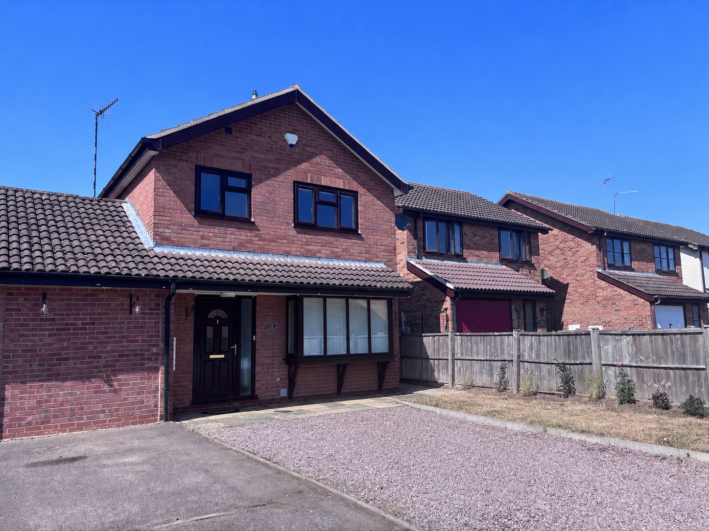 3 bedroom semi-detached house To Let in Bidford-on-avon, Alcester - Photograph 1
