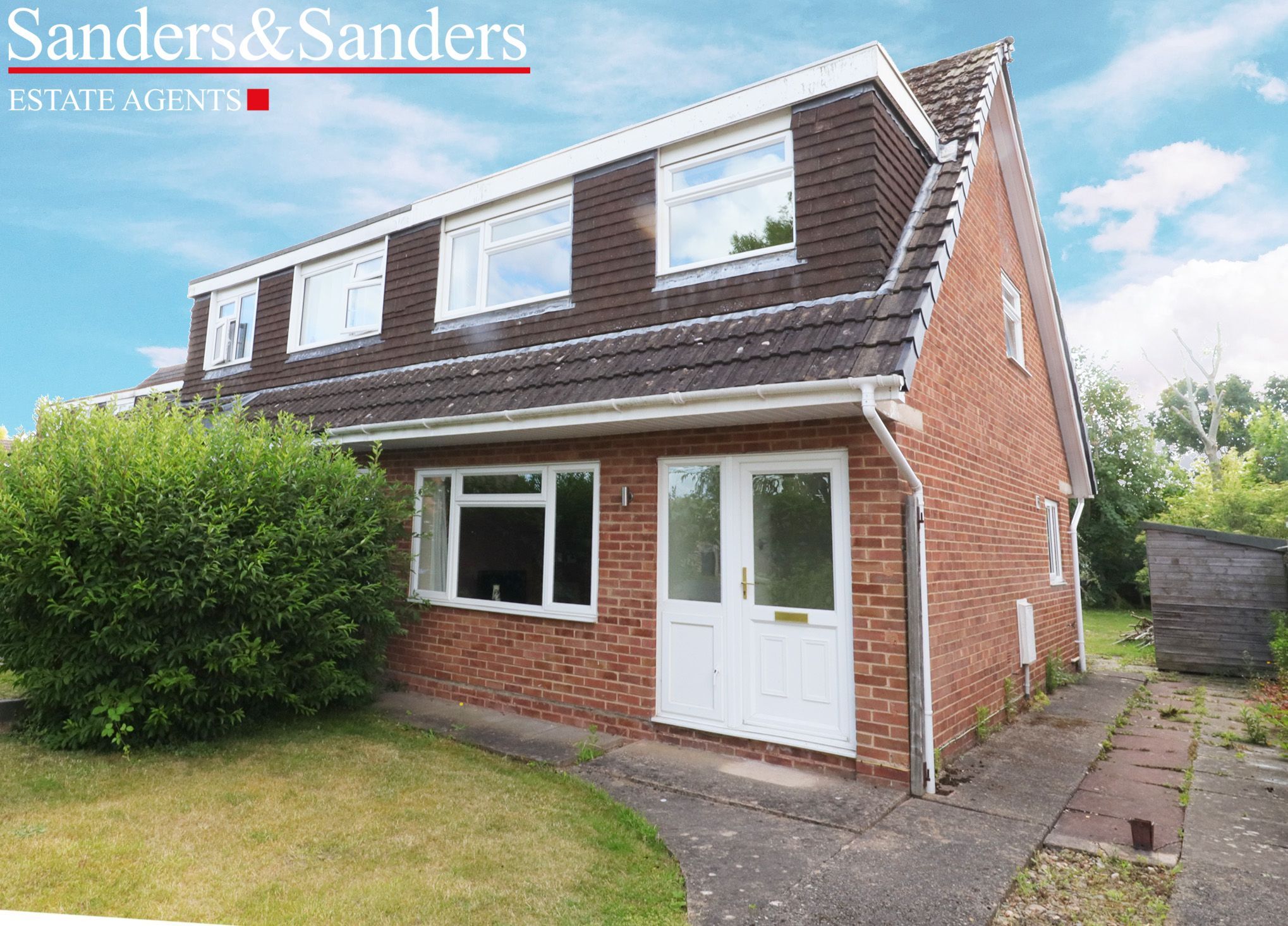 3 bedroom semi-detached house Sold Alcester - Photograph 1
