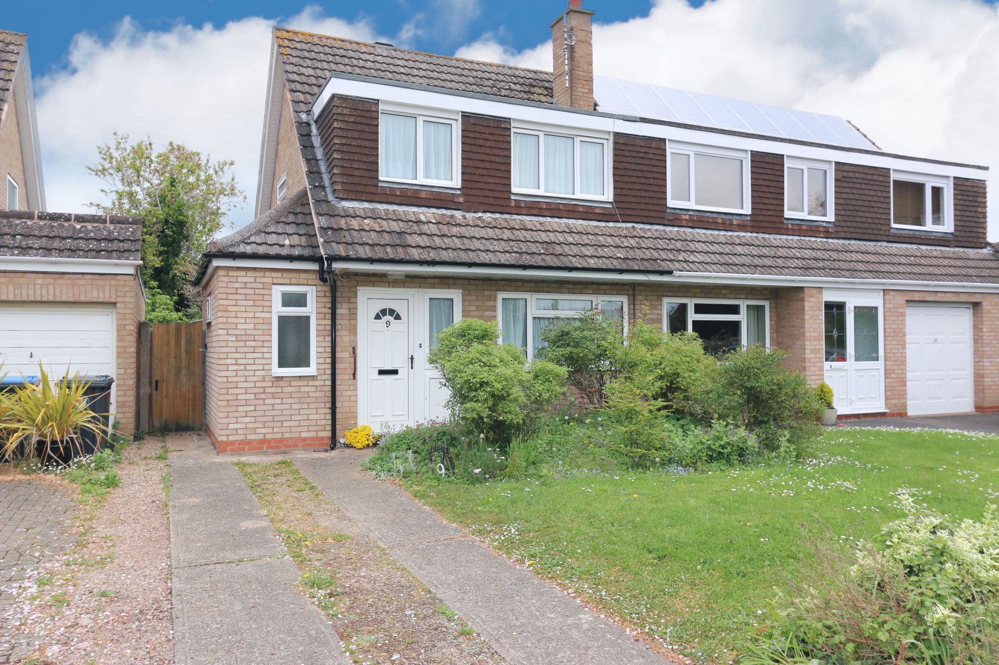 3 bedroom semi-detached house Sold Alcester - Photograph 1