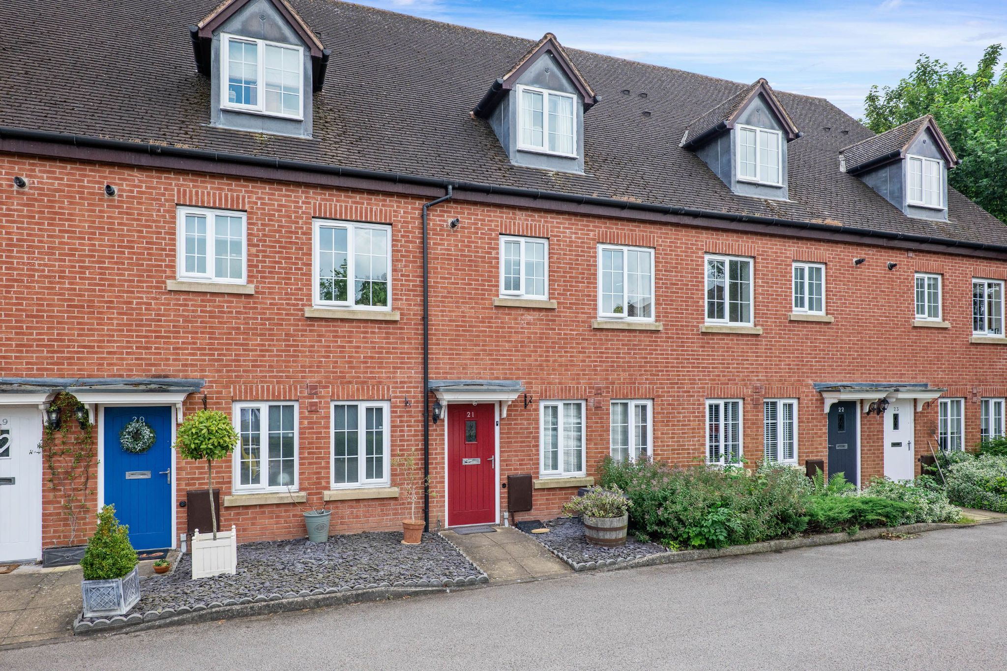 3 bedroom apartment flat/apartment Sold Alcester - Photograph 1