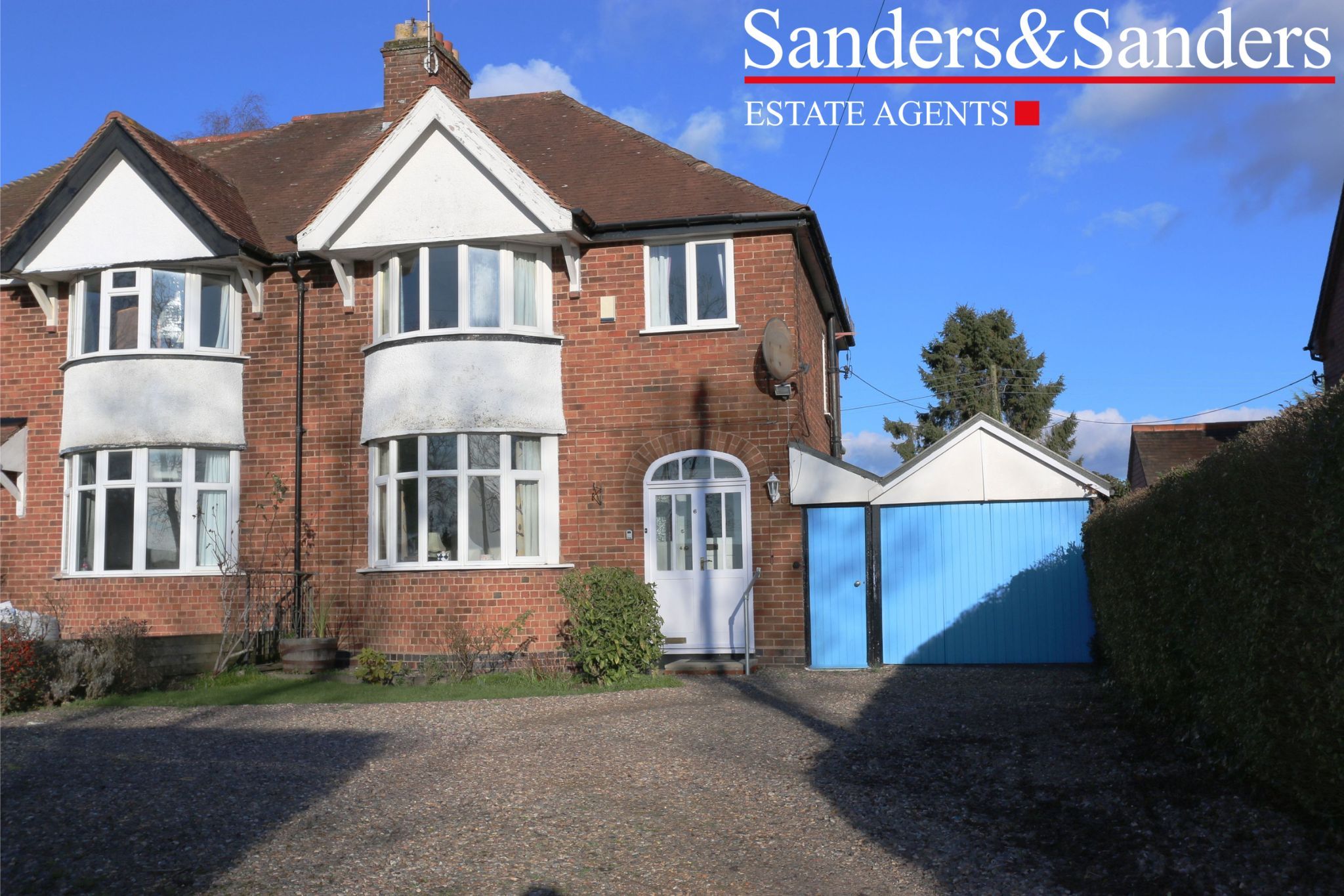3 bedroom semi-detached house Sold Studley - Photograph 1
