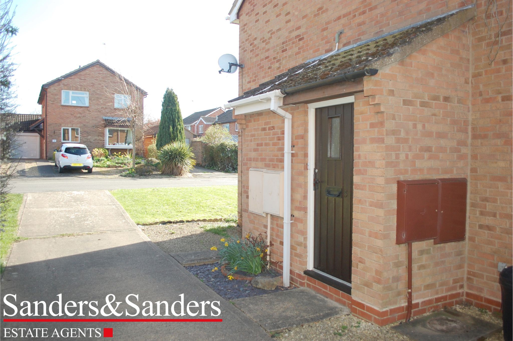 1 bedroom end terraced house Sold Alcester - Photograph 1